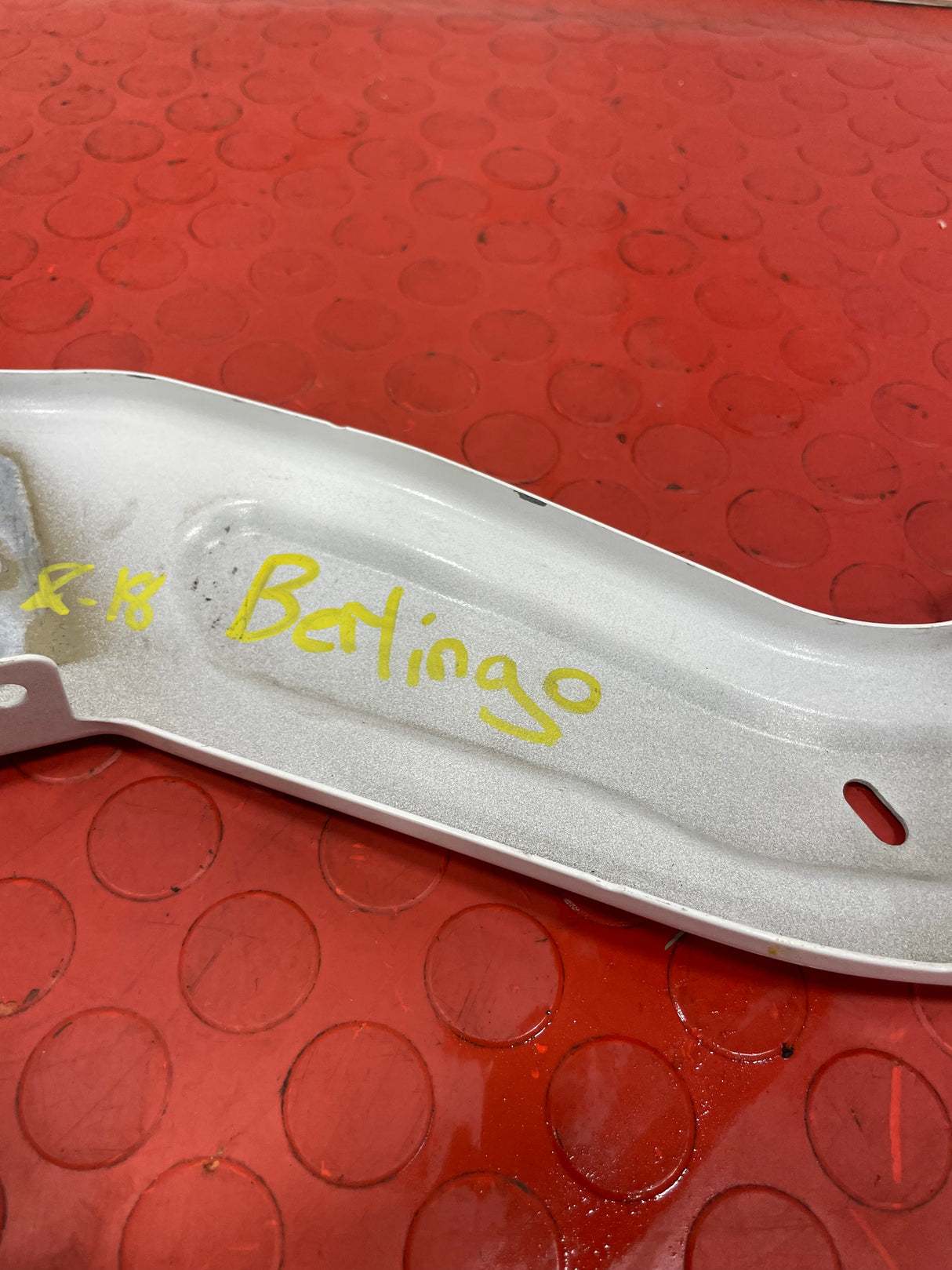Citroen Berlingo/ Peugeot Partner PASSENGER SIDE UNDER HEADLIGHT BRACKET (WHITE) 2008-2018 P/N 02G