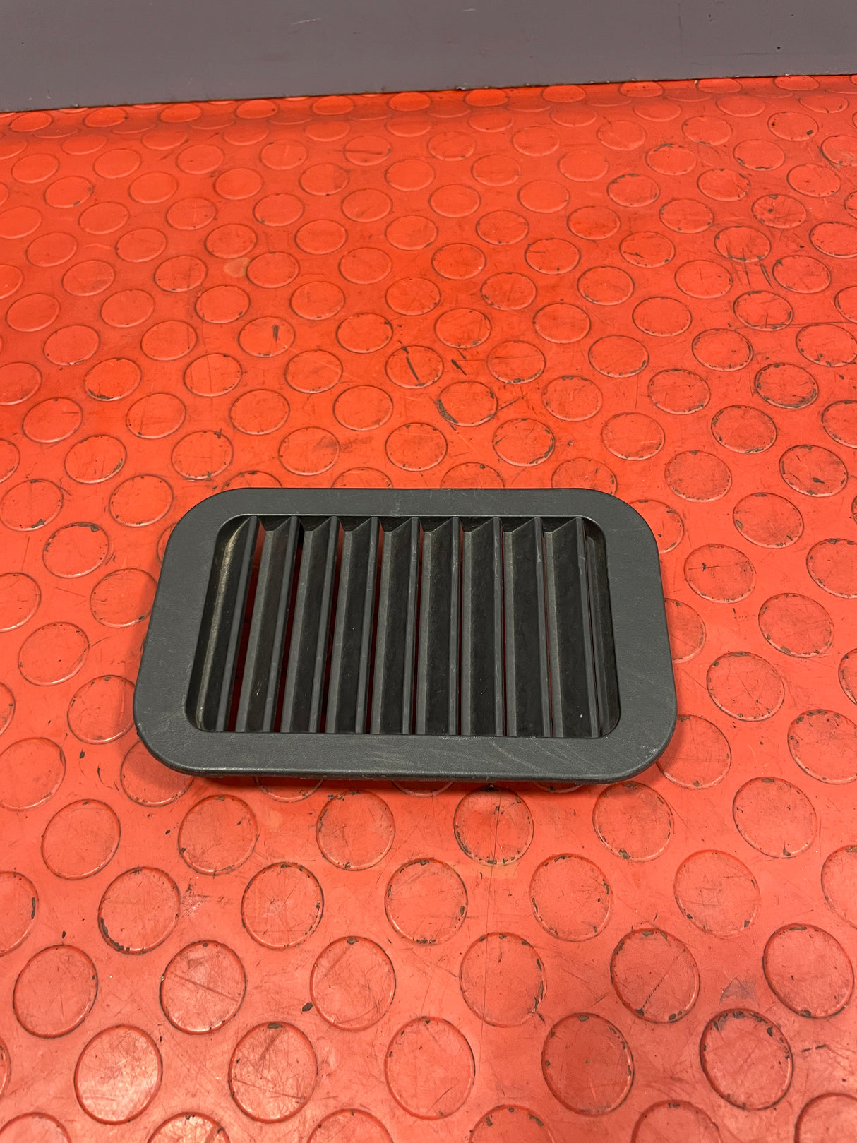 Saic Maxus Deliver 9 INTERIOR VENT COVER 2.0 2021-2024 P/N C00112991