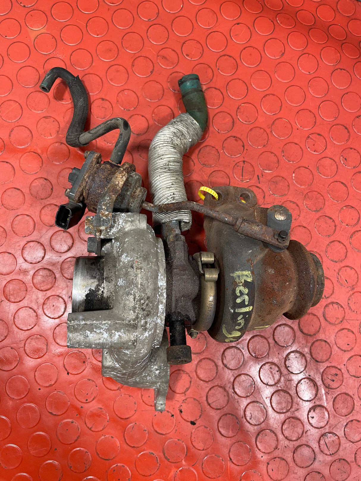 Citroen Berlingo/Peugeot Partner TURBOCHARGER with ACTUATOR (May Require Cleaning) (3 Pin) 1.6 2008-2016 P/N 9673283680 - 16