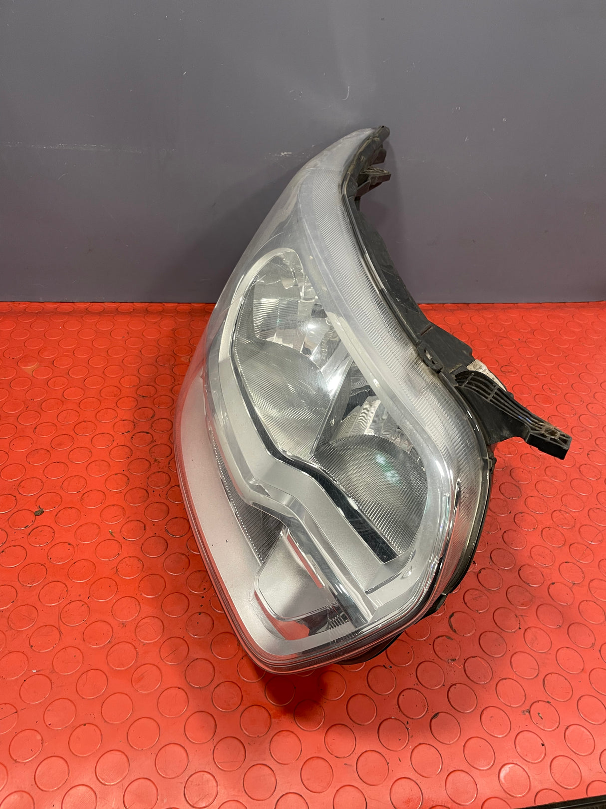 Ford Transit MK8 HEADLIGHT ASSEMBLY Driver's Side MK8 2014-2018 P/N BK3113W029AF - 2