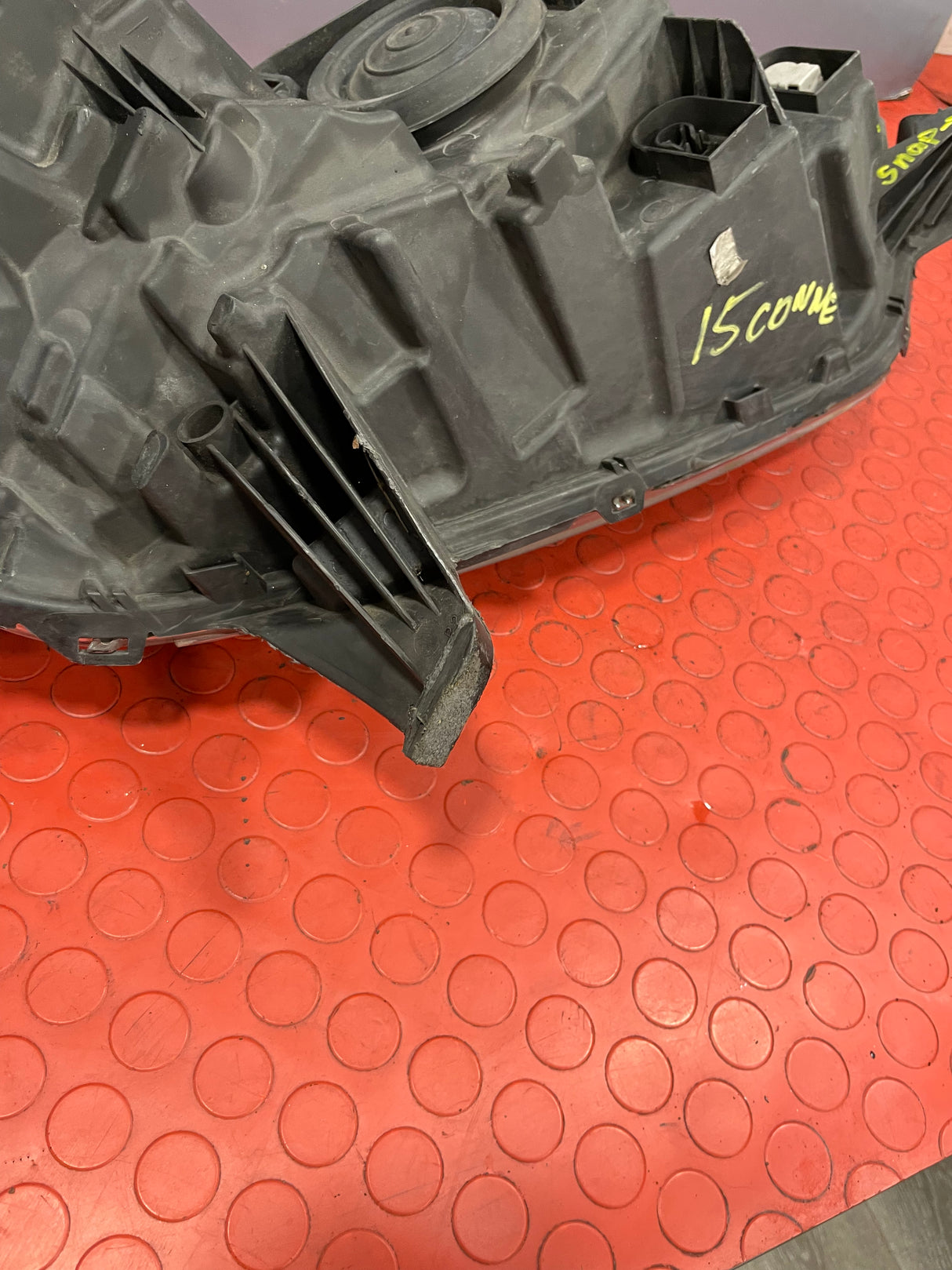 Ford Transit Connect HEAD LIGHT ASSEMBLY Passenger's Side (Broken Lower Mounting Point) 2013-2018 P/N DT1113W030BC