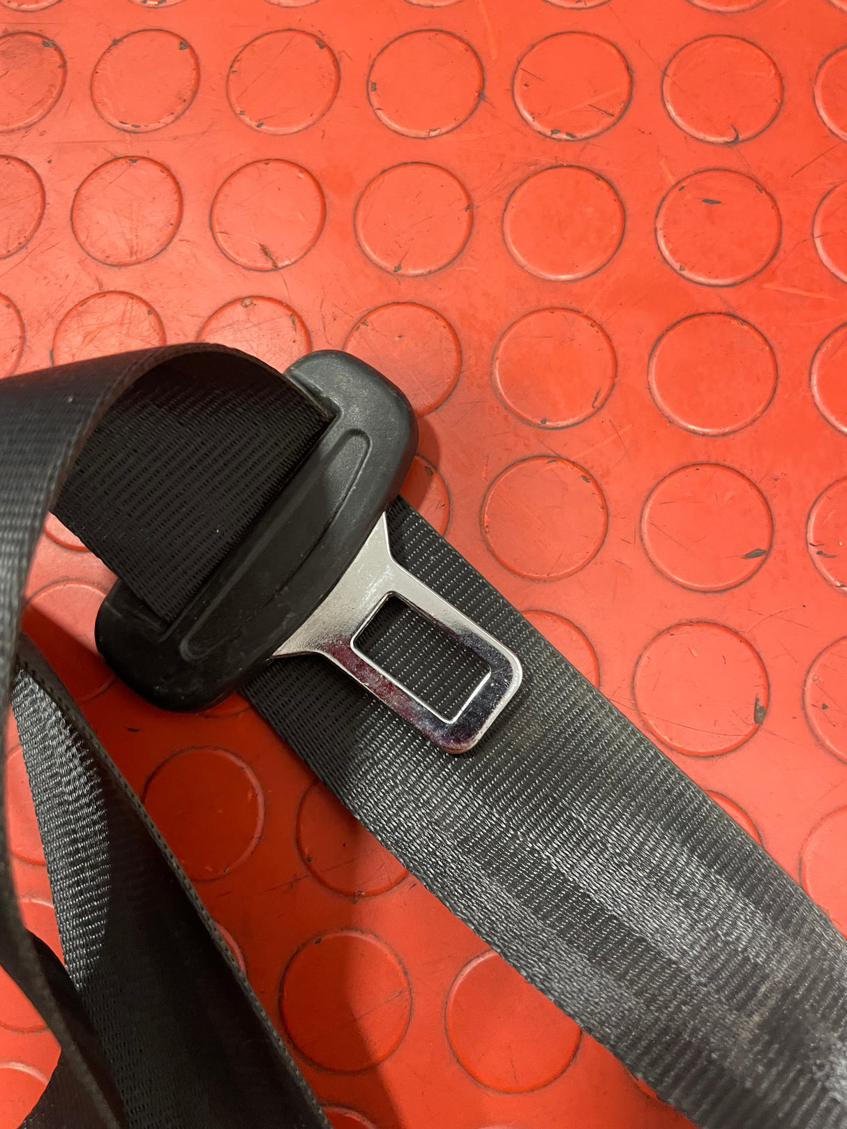 Citroen Berlingo/Peugeot Partner/Vauxhall Combo/Toyota Proace City FRONT MIDDLE SEAT BELT 2019-2024 P/N 98172324XX