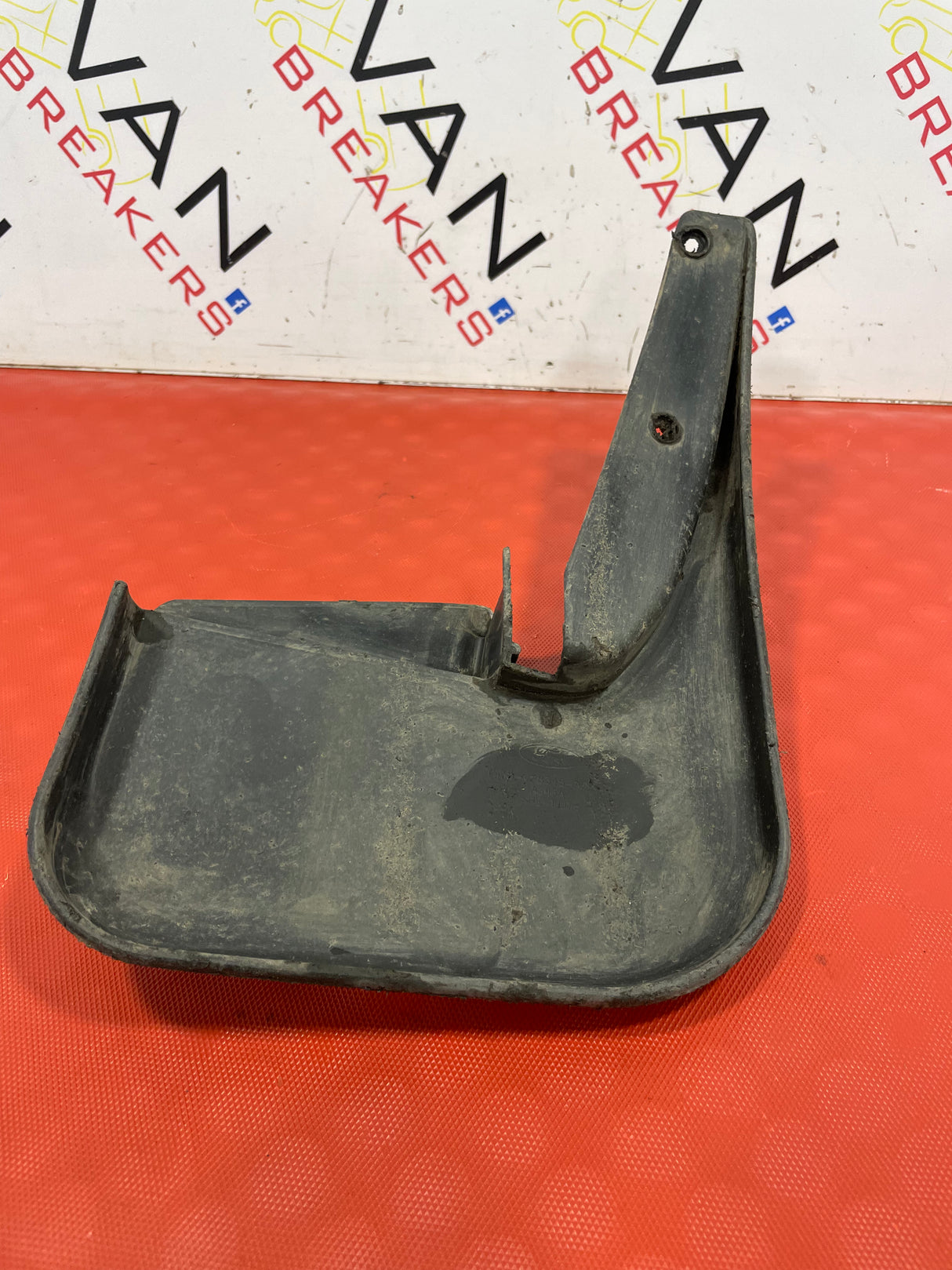 Ford Transit REAR LEFT MUDFLAP/MUDGARD P/N YC15V28345AGW