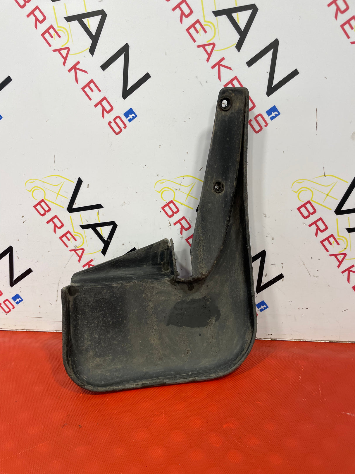 Ford Transit REAR LEFT MUDFLAP/MUDGARD P/N YC15V28345AGW