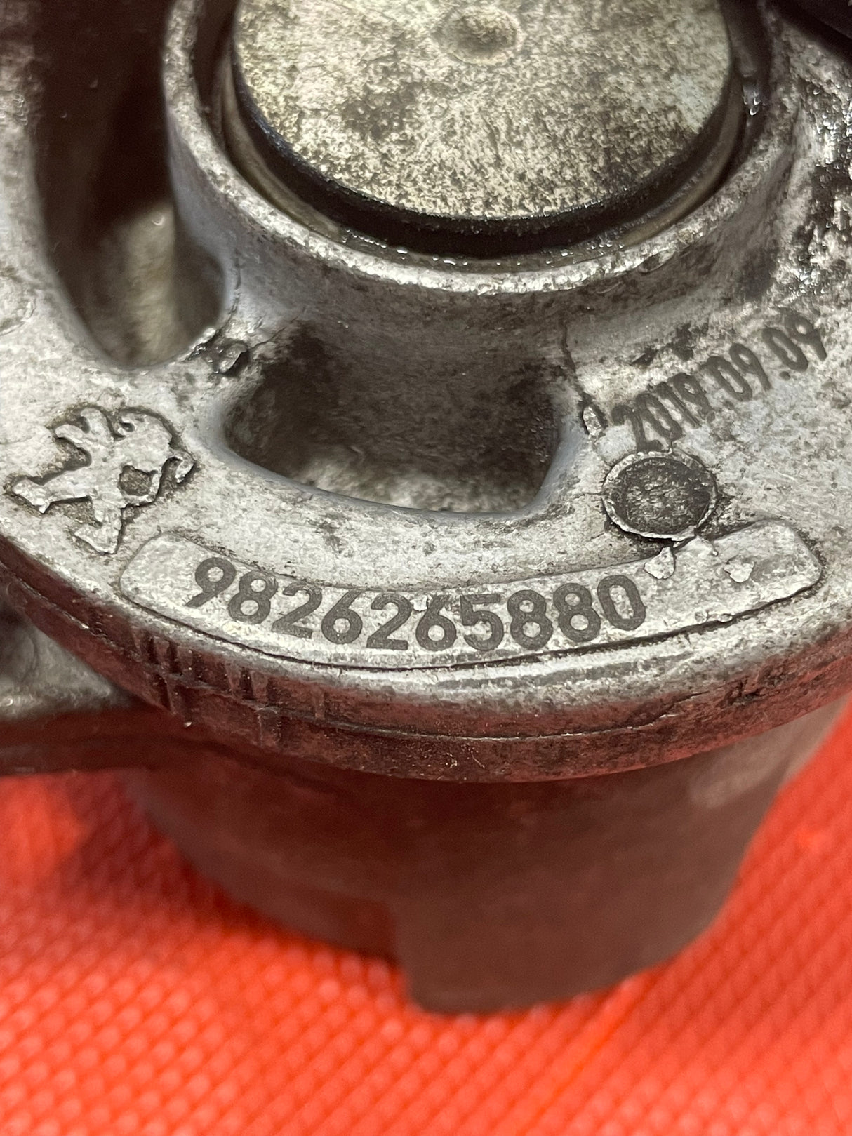 Citroen Dispatch/Peugeot/Expert/Vauxhall Vivaro BELT TENSIONER PULLEY 2016-2024 1.5 P/N 9826265880