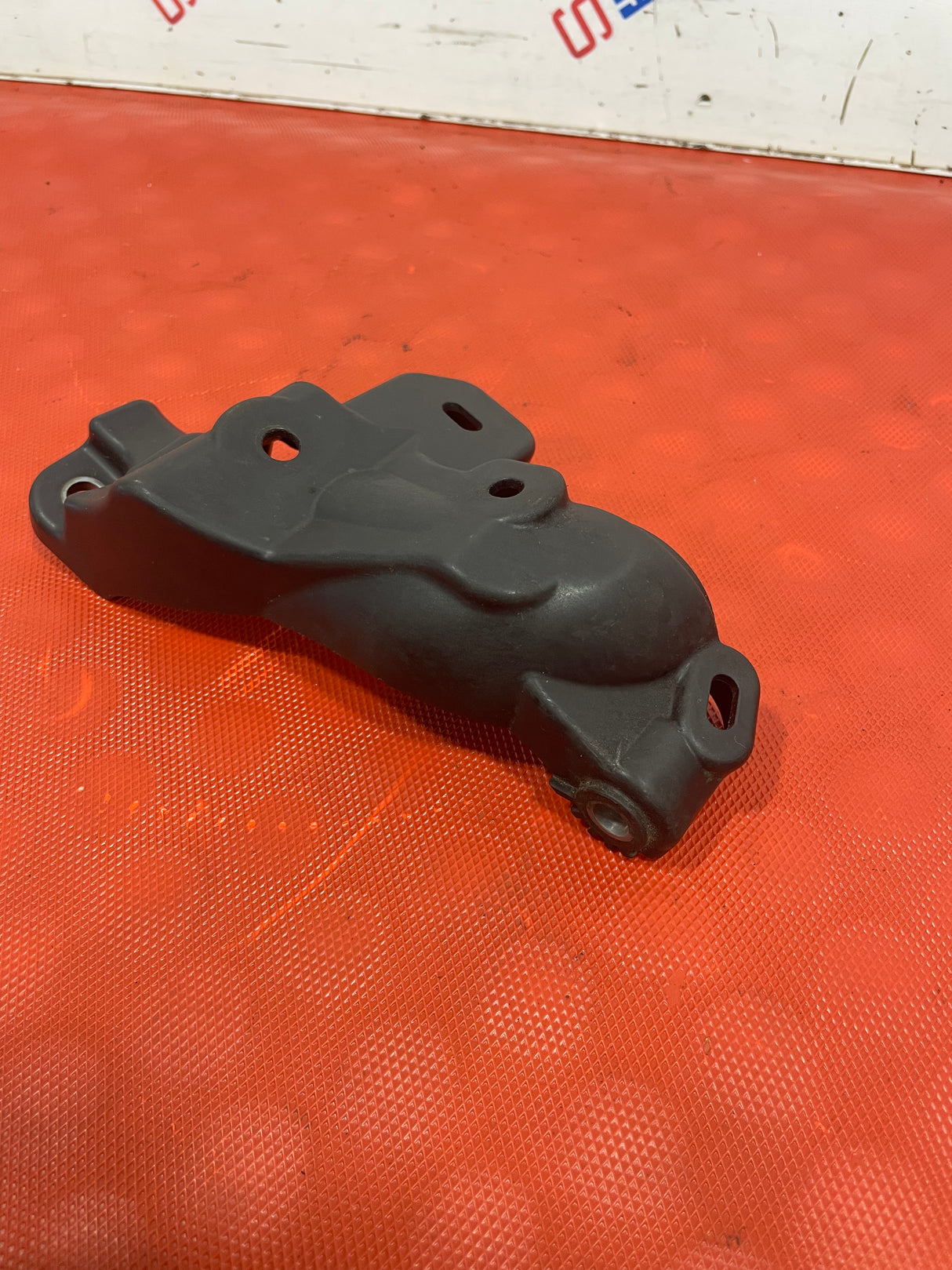 Peugeot Partner Citroen Berlingo WATER PUMP COVER 1.5 2019 - 2023 P/N 9814288880