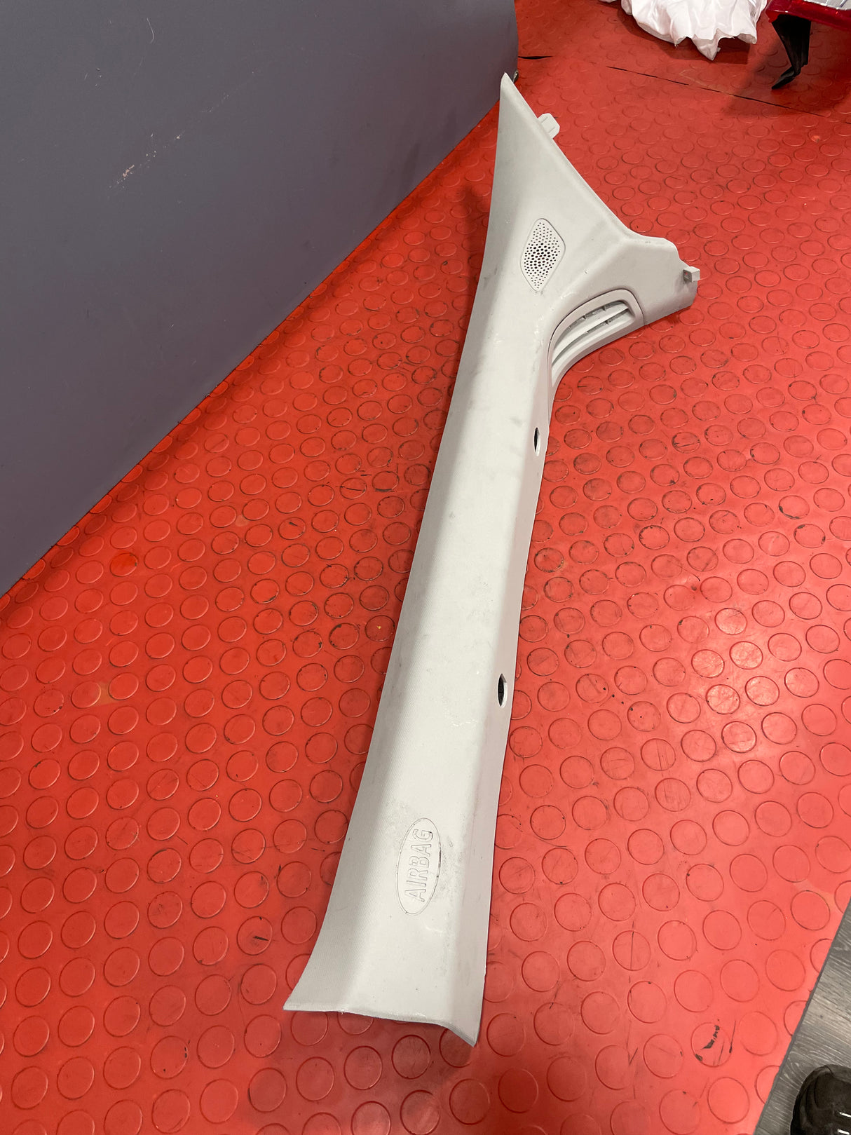 Saic Maxus Deliver 9 A PILLAR TRIM Passenger's Side 2021-2024 P/N C00099913