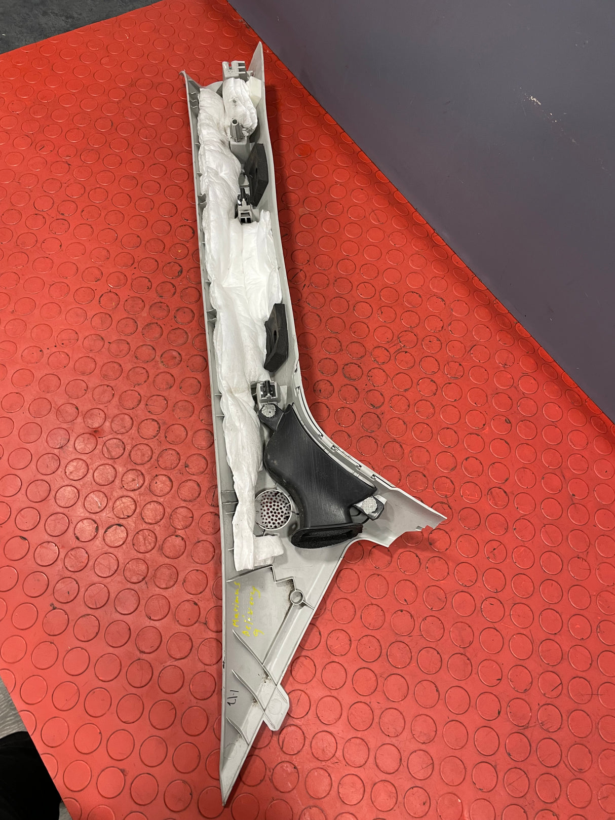 Saic Maxus Deliver 9 A PILLAR TRIM Passenger's Side 2021-2024 P/N C00099913