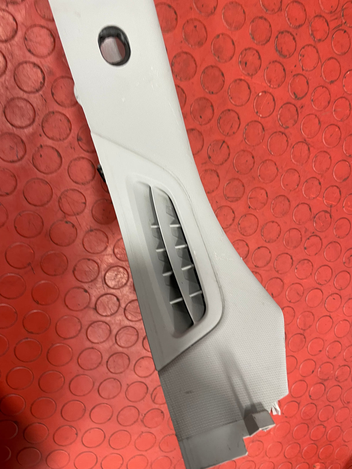 Saic Maxus Deliver 9 A PILLAR TRIM Passenger's Side 2021-2024 P/N C00099913