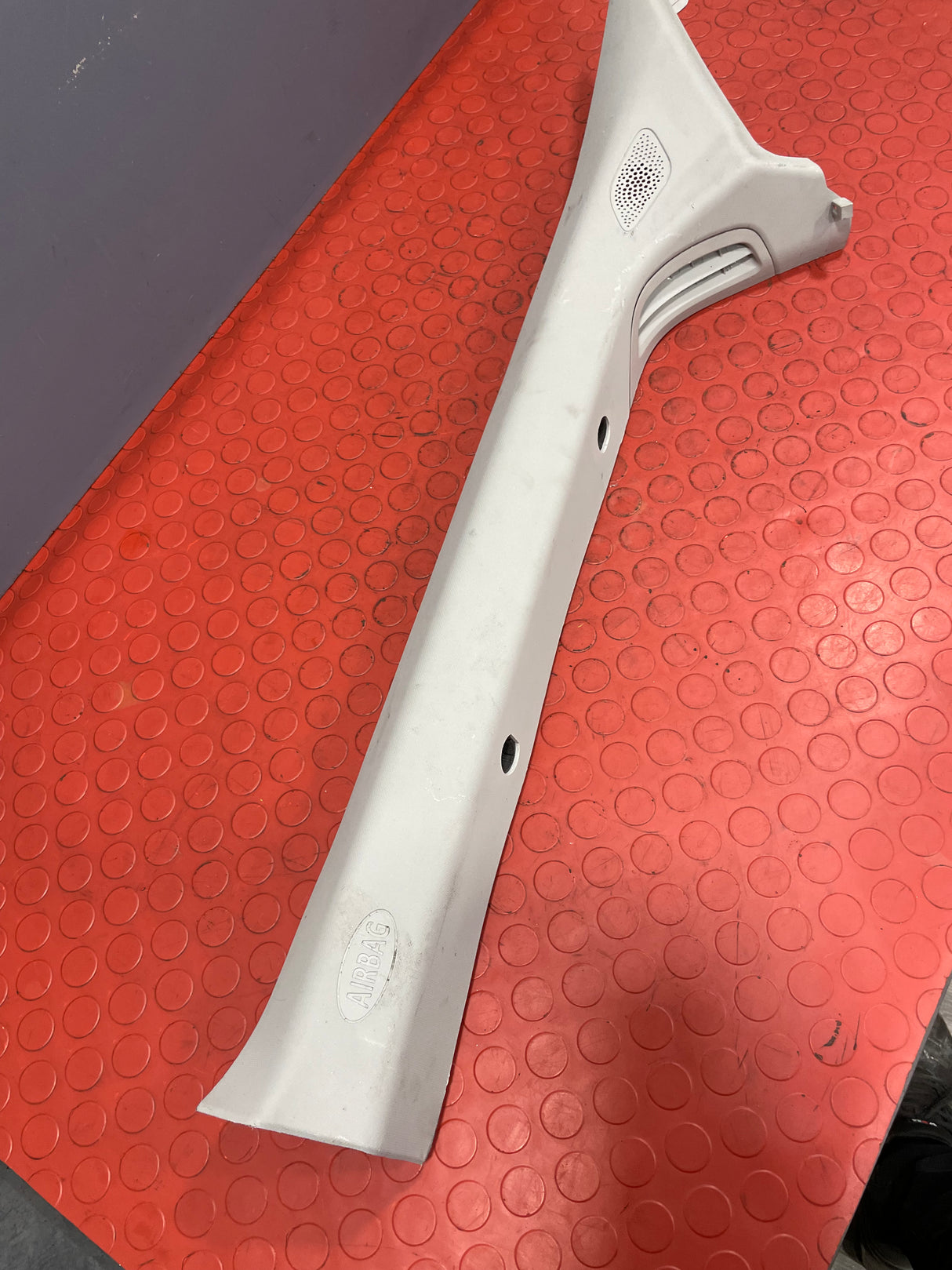 Saic Maxus Deliver 9 A PILLAR TRIM Passenger's Side 2021-2024 P/N C00099913
