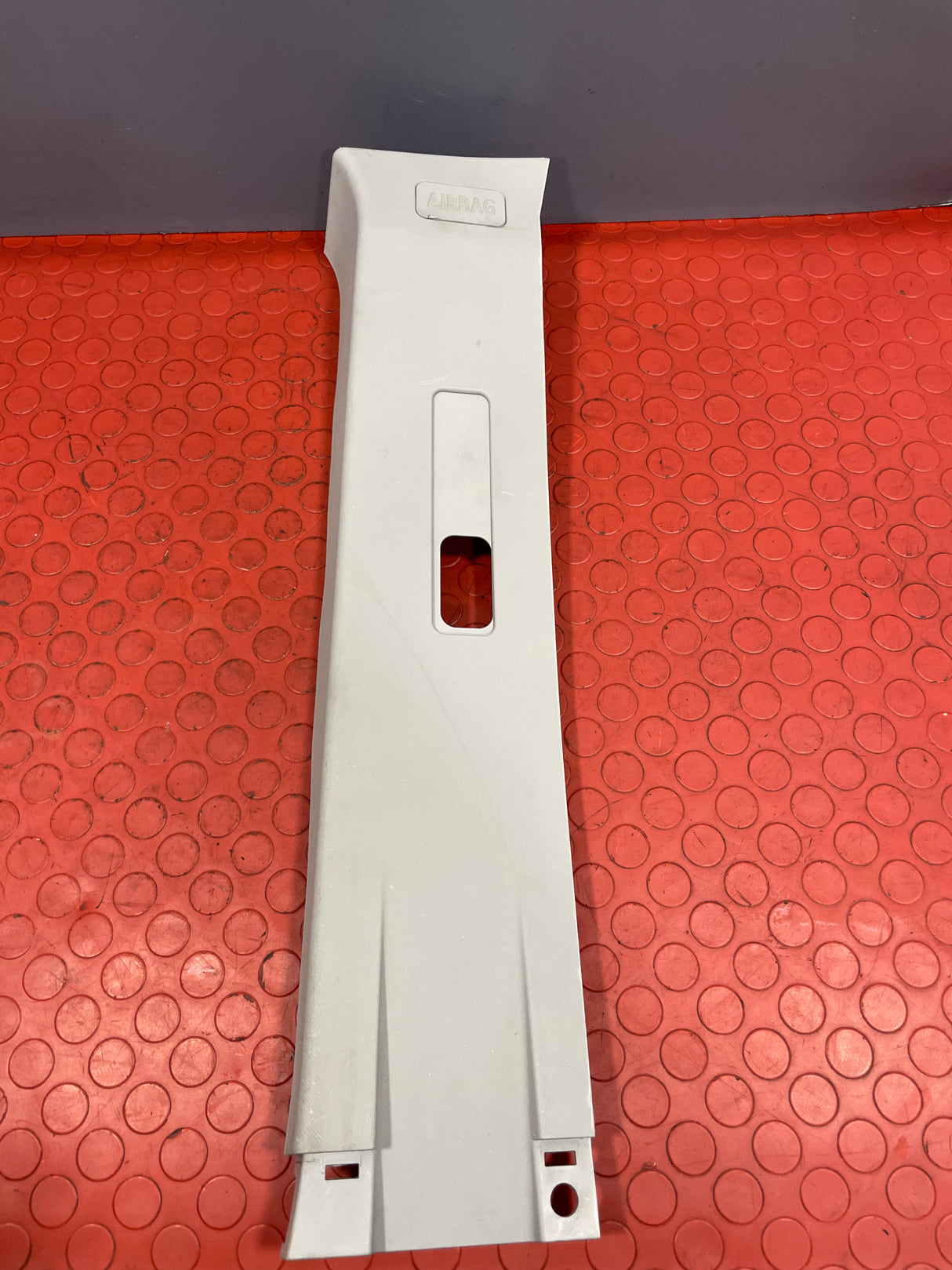 Saic Maxus Deliver 9 B PILLAR TRIM Driver's Side 2021-2024 P/N C00106730