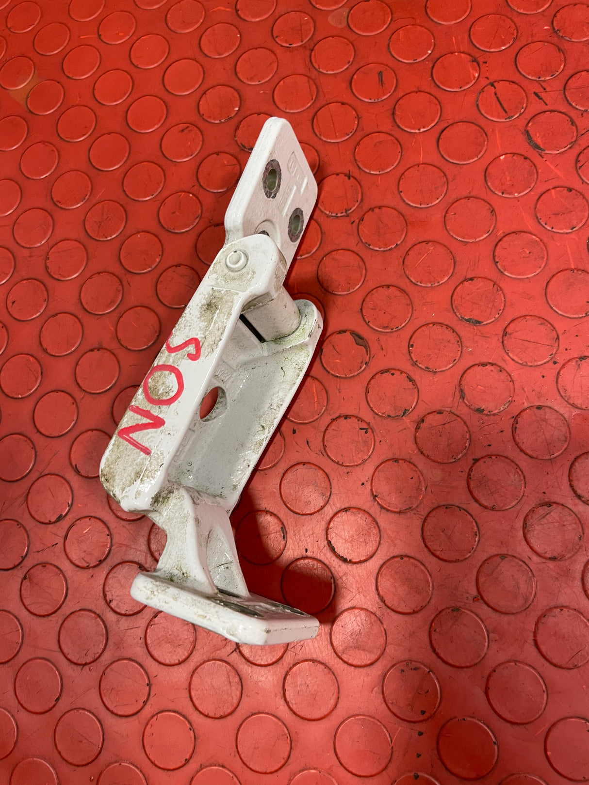 Volkswagen Crafter/Mercedes Benz Sprinter REAR DOOR PANEL HINGE Bottom Driver's Side RH 2016 P/N A9067400737