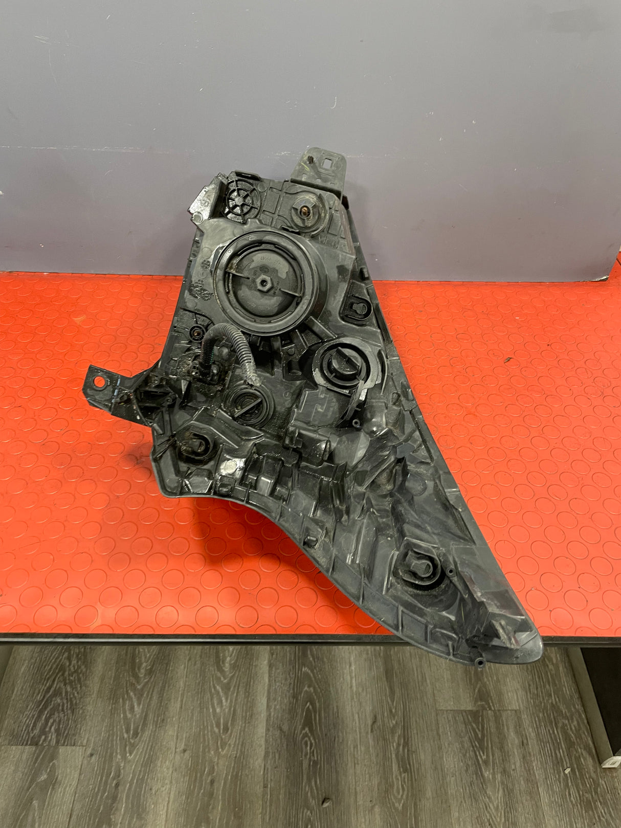 Renault Trafic/Vauxhall Vivaro/Nissan NV300 Primastar HEADLIGHT ASSEMBLY DEPO (with Visible Scratches) Driver's Side 2014-2019 P/N 084421185R