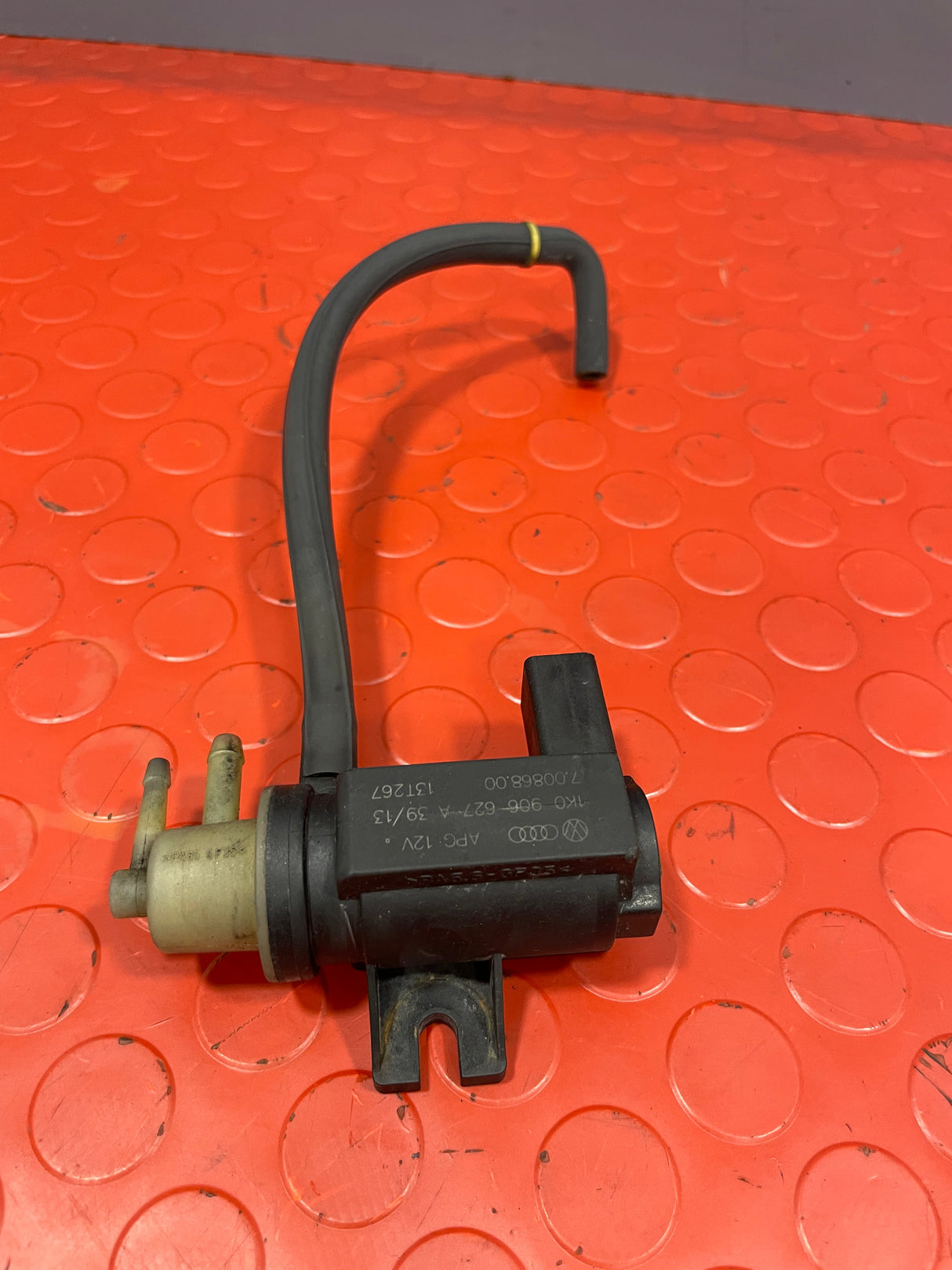 Audi/Volkswagen/Seat TURBO BOOST SOLENOID CONTROL VALVE P/N 1K0906627A