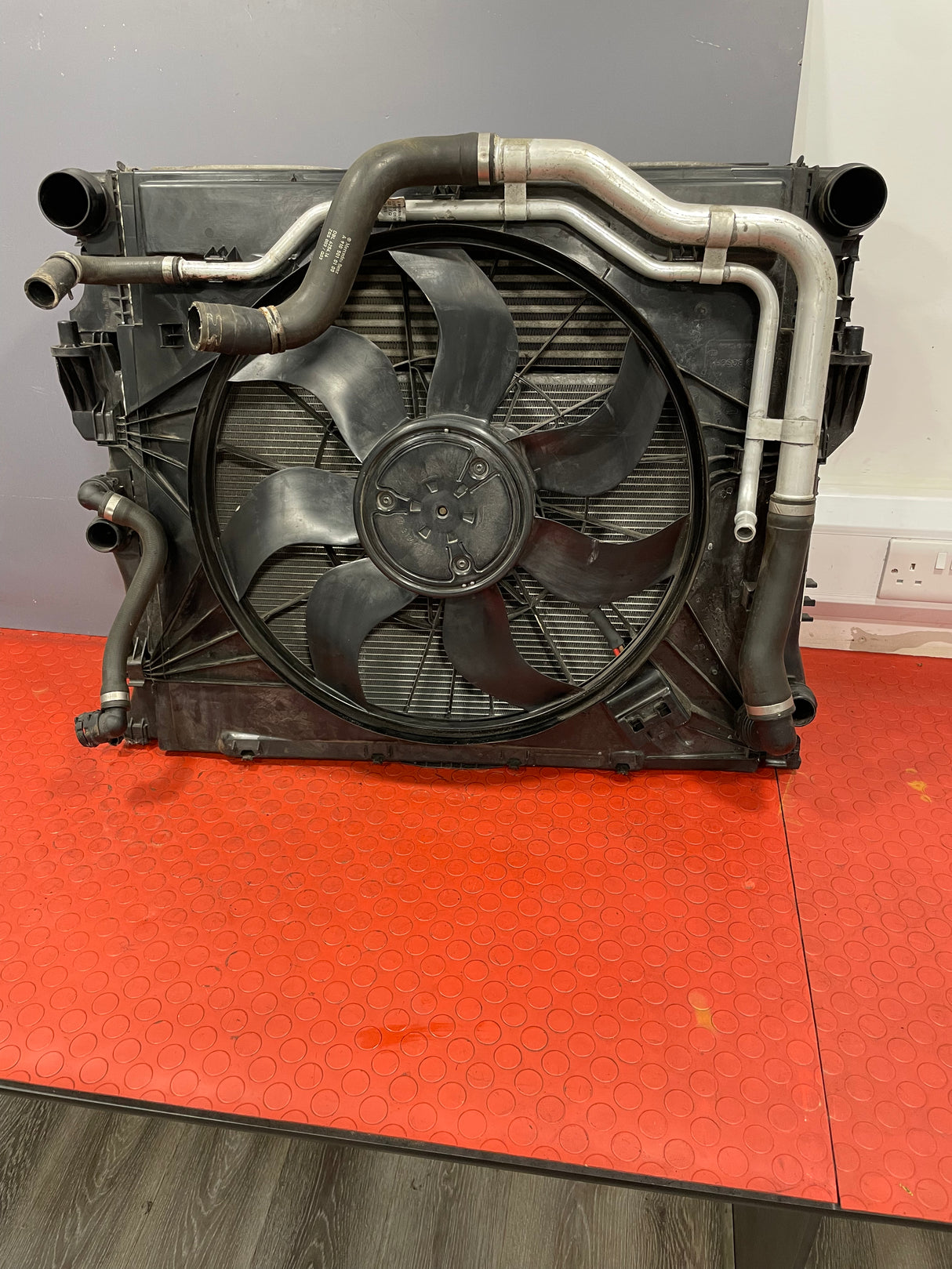 Mercedes Sprinter COOLING SYSTEM RADIATOR PACK,TURBO INTERCOOLER,AC CONDENSER,FAN,HOSES FWD 2019 P/N A9105000200 / A9105010900 / A4479060212 / 3136613503