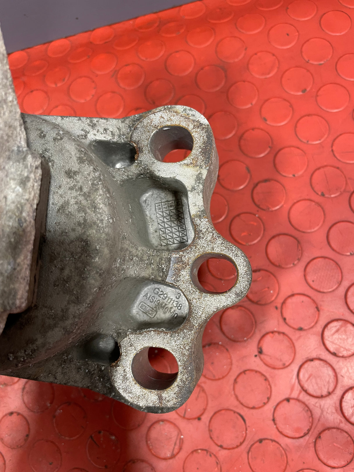 Ford Transit Custom ENGINE SUPPORT/ENGINE MOUNT 2.2 2013-2016 P/N G2911138
