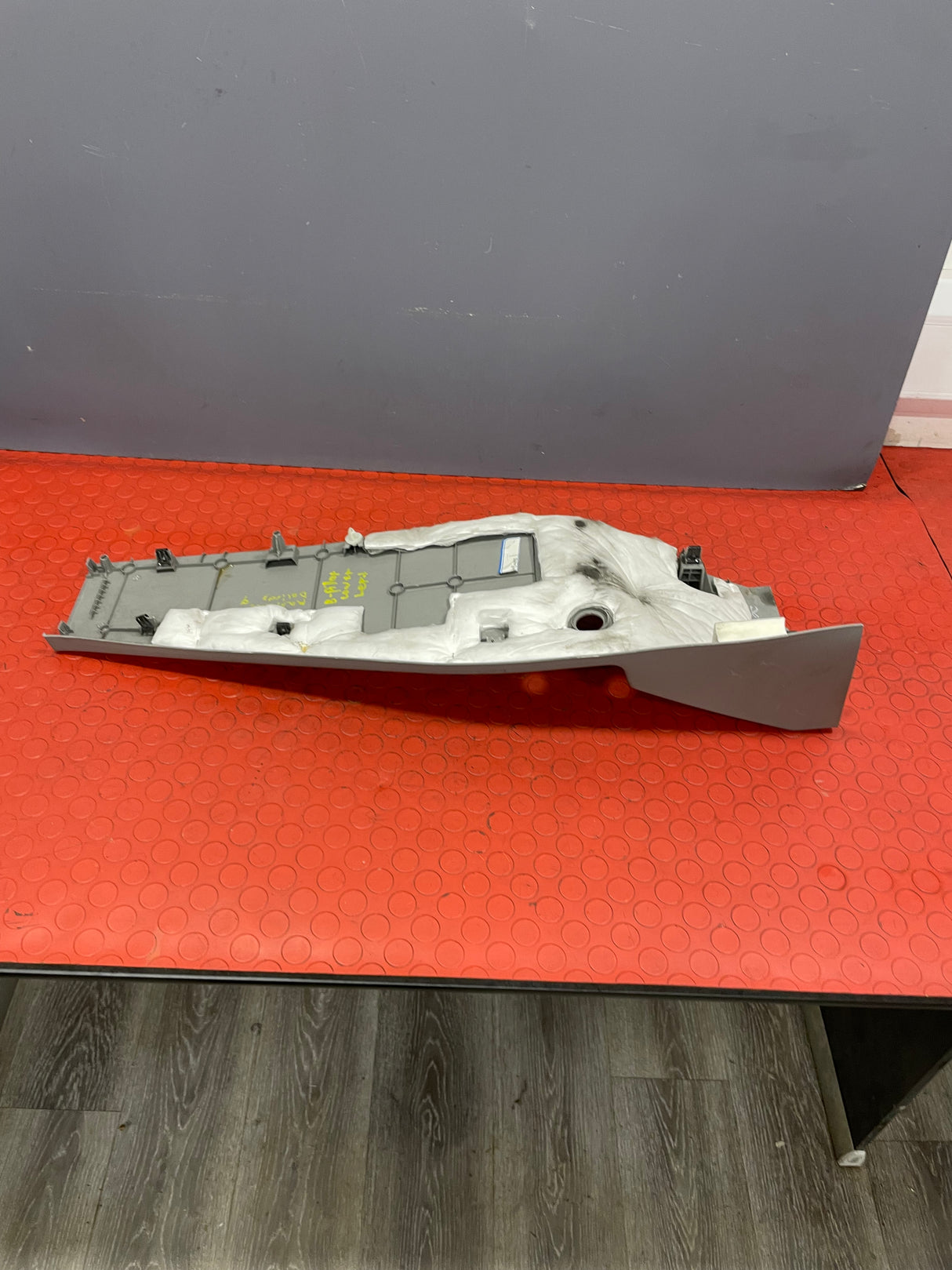 Saic Maxus Deliver 9 B PILLAR LOWER PANEL COVER Left Side 2021-2024 P/N C00130495