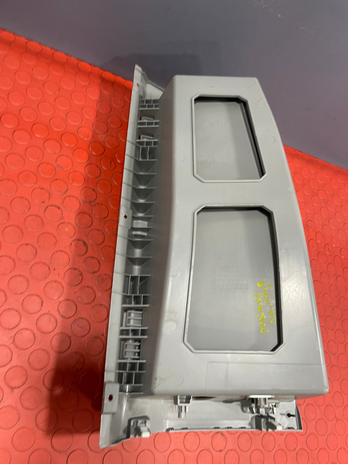 Saic Maxus Deliver 9 GLOVE BOX ASSEMBLY Left 2.0 2021-2024 P/N C00118080