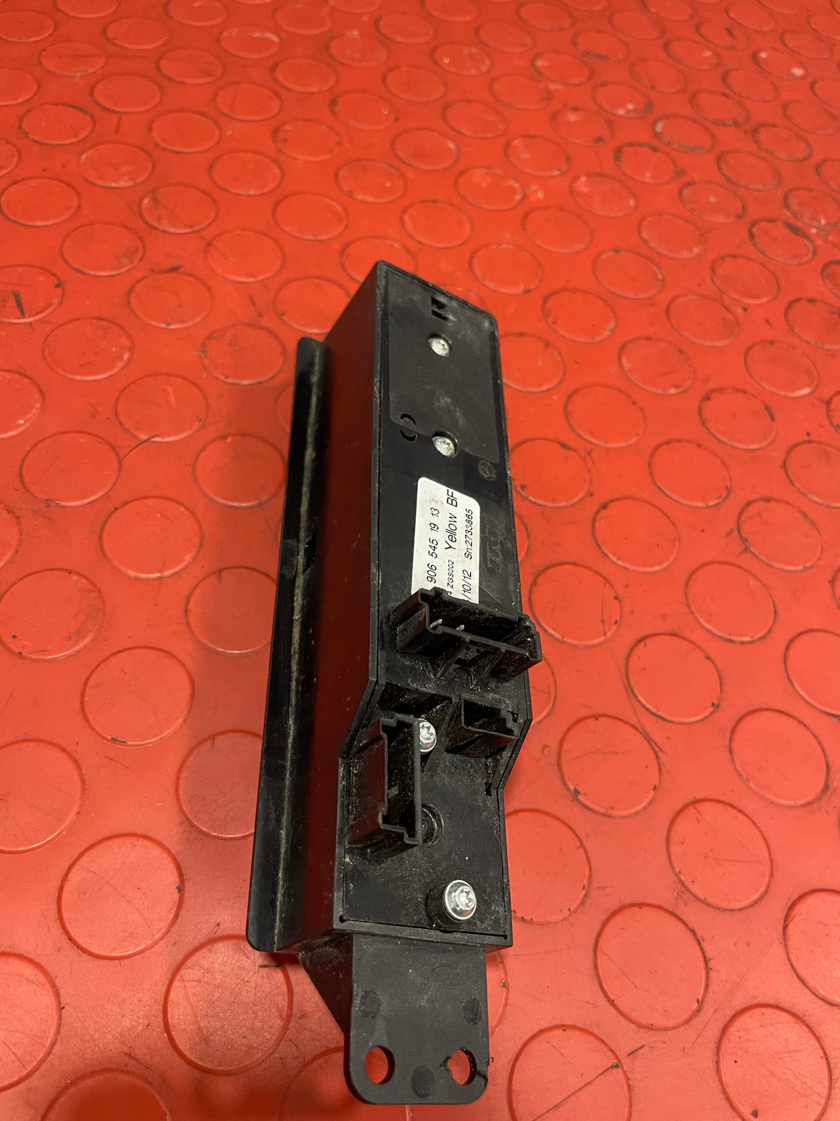 Mercedes Sprinter WINDOW CONTROL SWITCH Driver's Side 2012-2017 P/N A9065451913