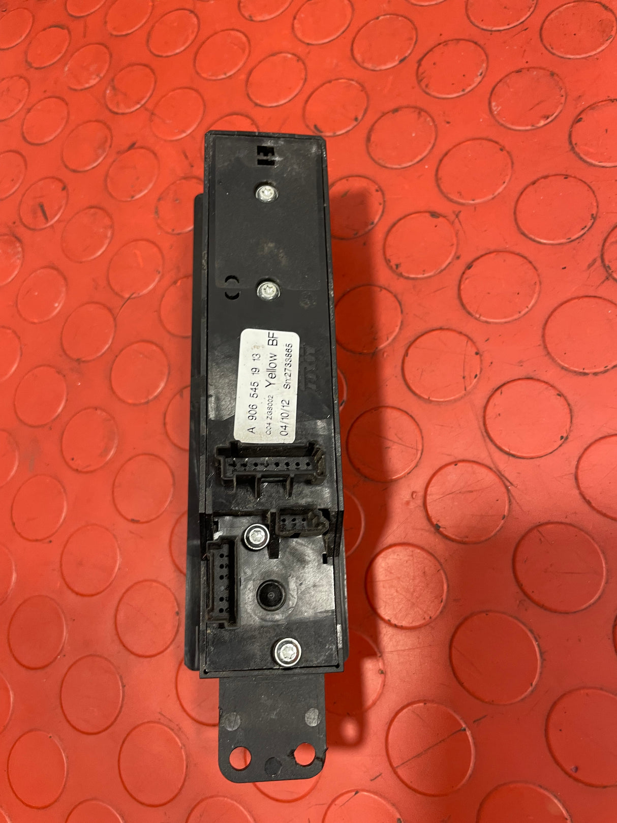 Mercedes Sprinter WINDOW CONTROL SWITCH Driver's Side 2012-2017 P/N A9065451913