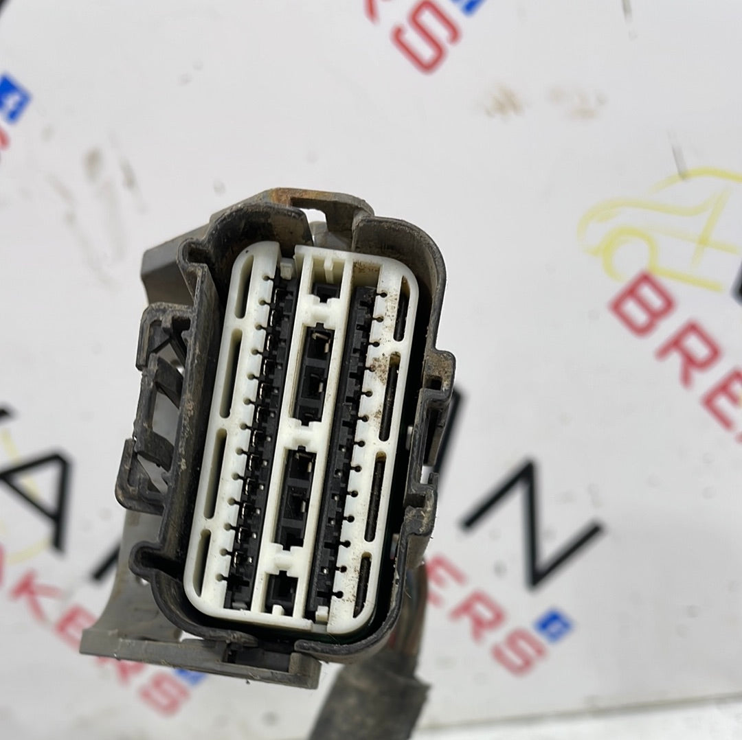 Ford Transit ENGINE BAY FUSE BOX WITH WIRING AND BRACKET 2.0tdci P/N GK3T9K499FBC