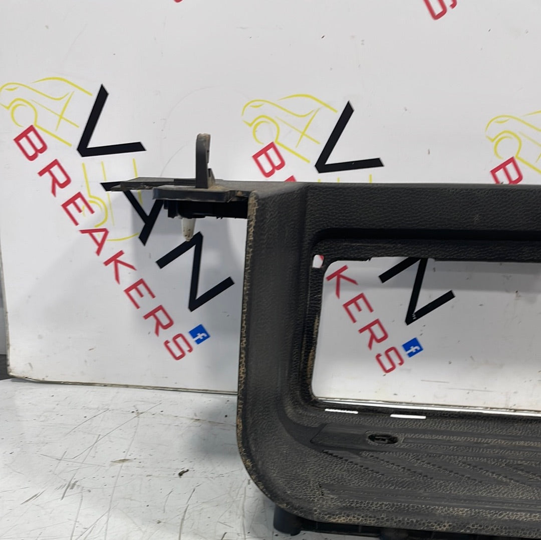 Ford Transit SIDESTEP TRIM DRIVER FRONT 2015 MK8 BK21V13200AEW
