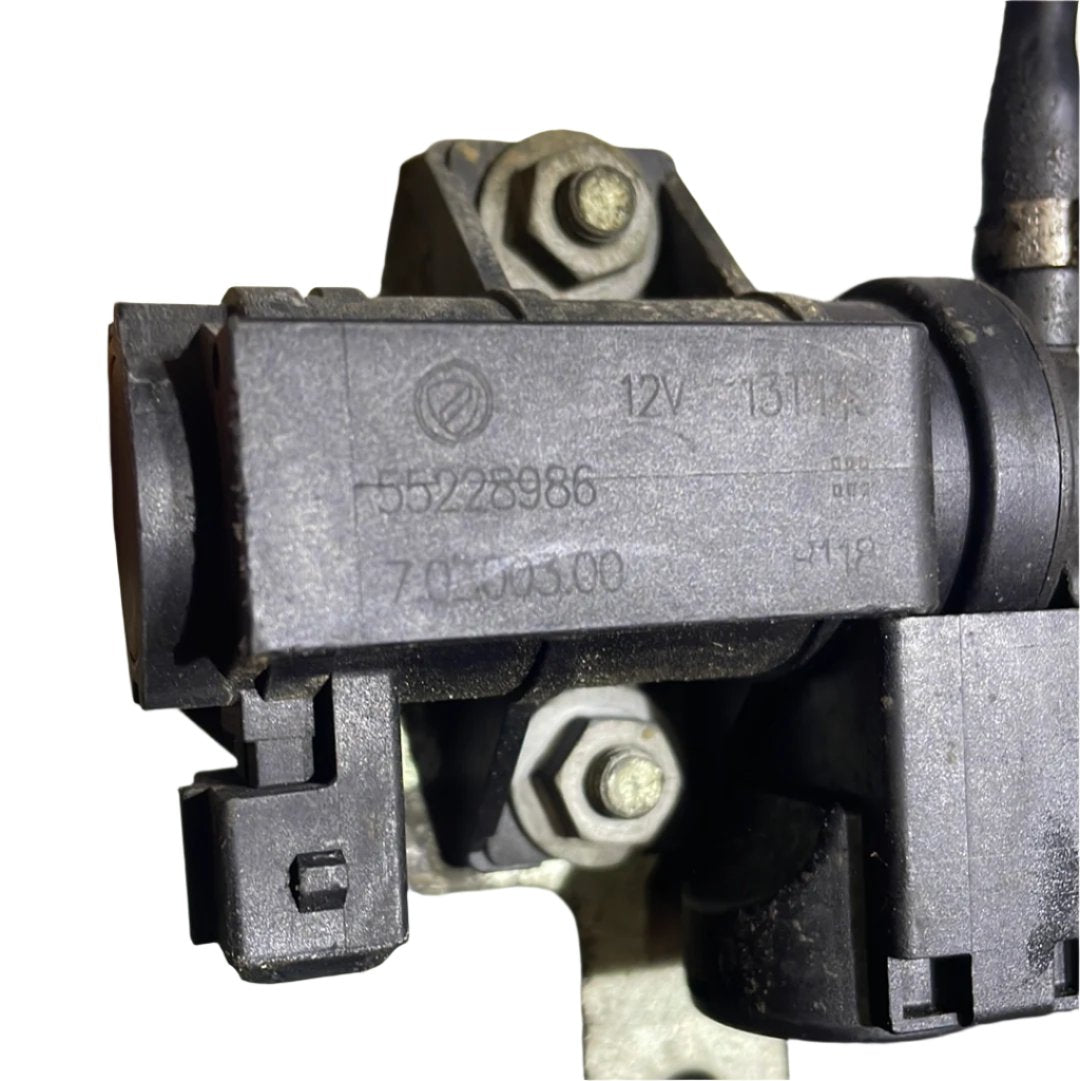 Fiat Doblo/Peugeot Bipper TURBO PRESSURE SOLENOID AND BRACKET 2013 P/N 55228986