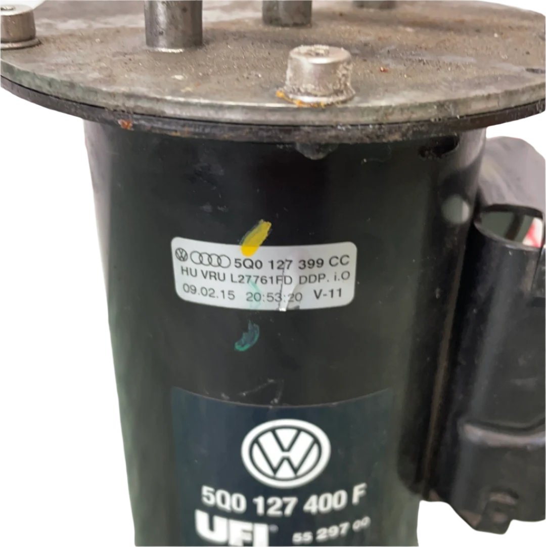 Volkswagen Golf FUEL FILTER HOUSING MK7 2015 P/N 5Q0127399CC