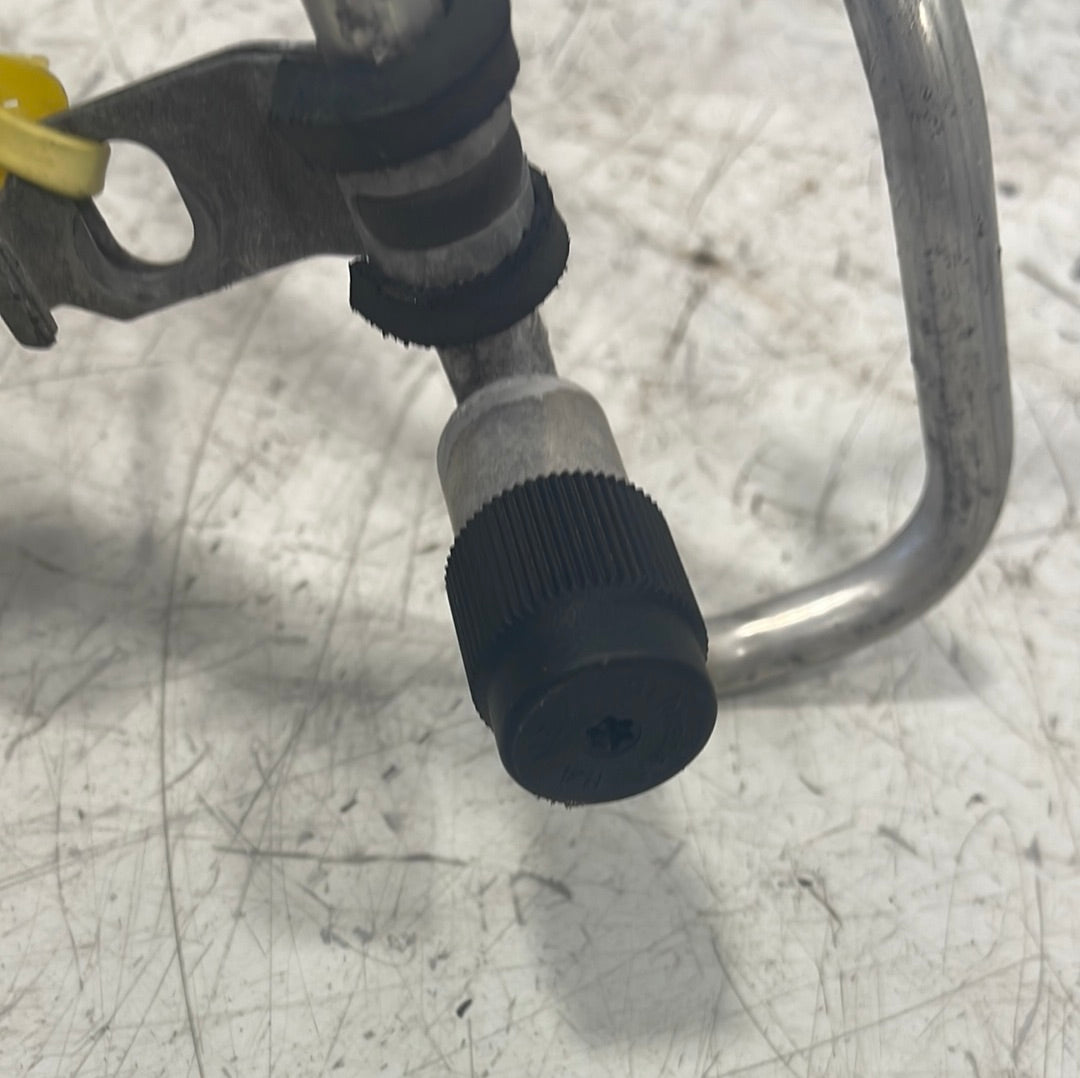 Vauxhall Vivaro/ Renault Trafic/Nissan NV300  1.6 DIESEL A/C AIR CON CONDITIONING PIPE '14-19  P/N 924403508R