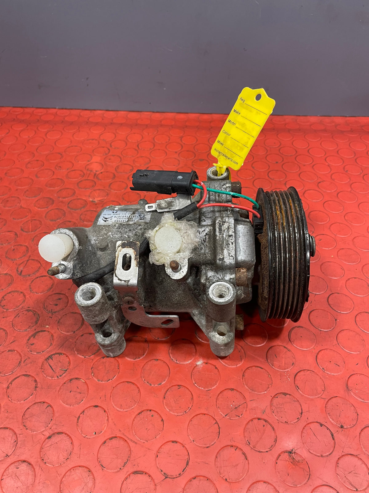 Citroen Berlingo/Peugeot Partner/Vauxhall Combo/Toyota Proace City AIR CONDITIONING PUMP 1.5 2 PIN 2019-2024 P/N 9810349980 - 4