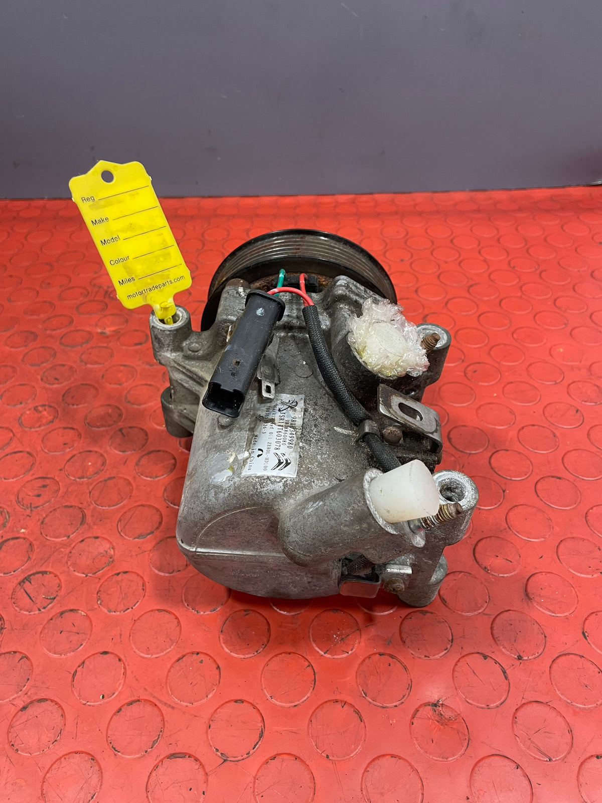 Citroen Berlingo/Peugeot Partner/Vauxhall Combo/Toyota Proace City AIR CONDITIONING PUMP 1.5 2 PIN 2019-2024 P/N 9810349980 - 4