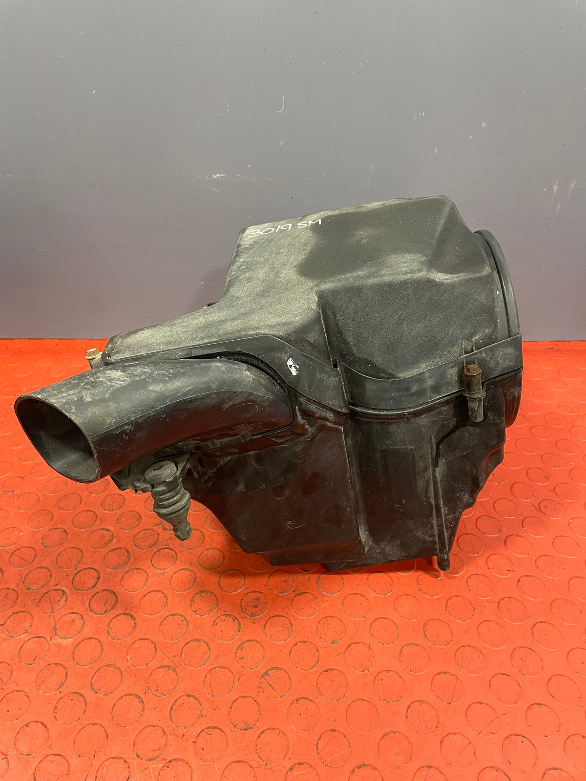Ford Transit Connect AIR BOX WITH MAF SENSOR 1.5/1.6 TDCI 2013-2022 P/N AV619600BG - 1