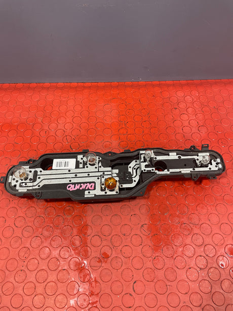 Citroen Relay/Peugeot Boxer/Fiat Ducato REAR TAILLIGHT BULB CARRIER Passenger Side 2008-2019 P/N 20620751