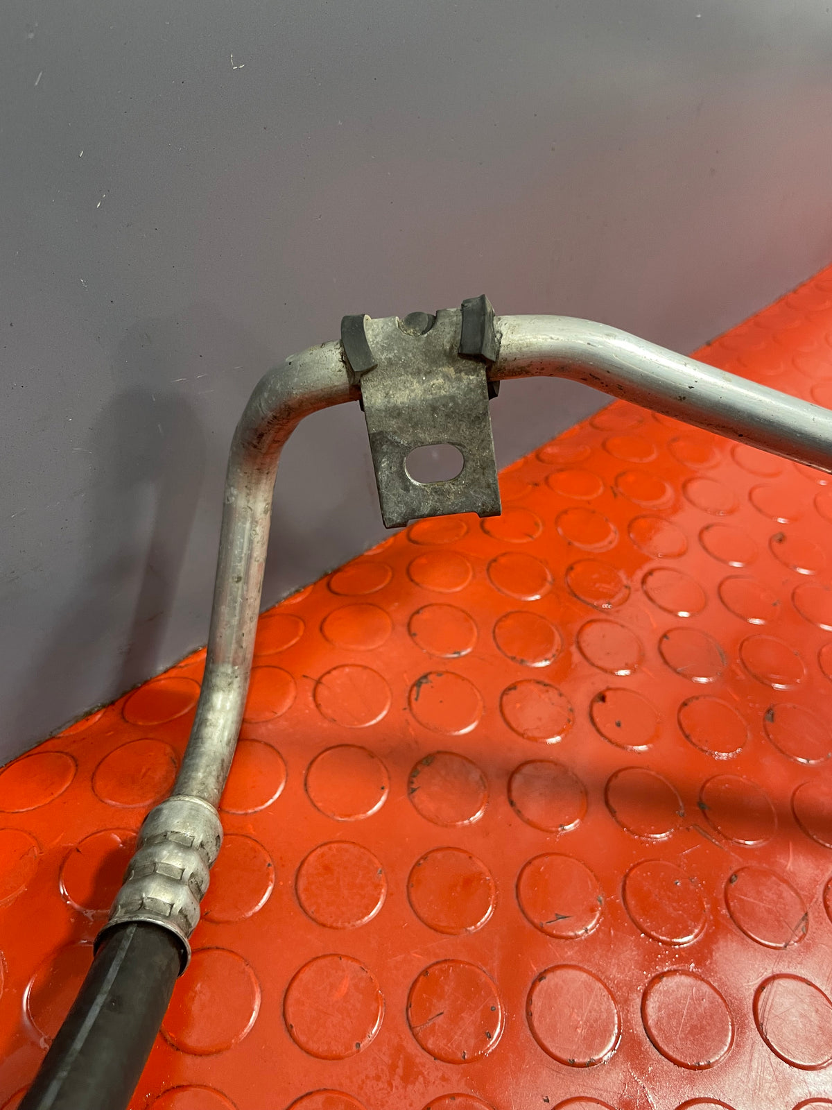 Renault Trafic/Vauxhall Vivaro/NV300 AIR CON PIPE 1.6 2014/2019 P/N 924903875R