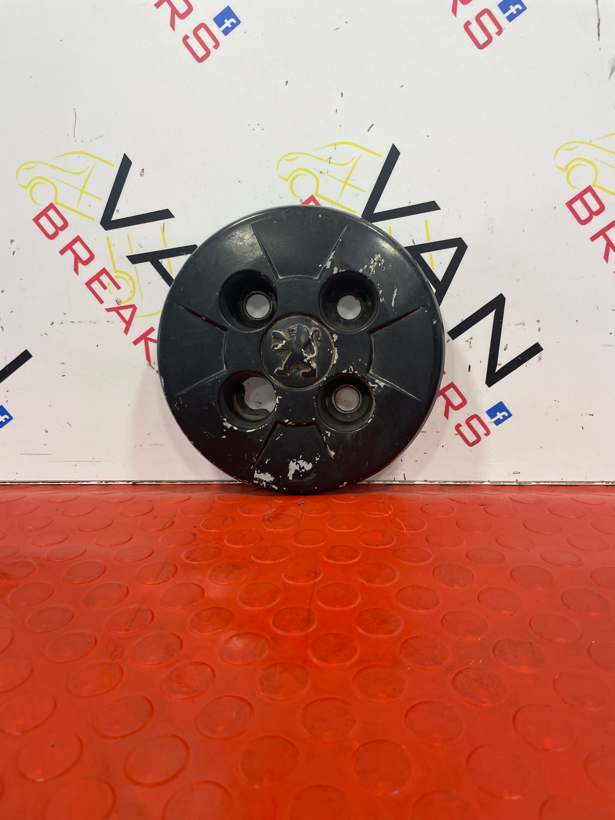 Peugeot Bipper  CENTER CAP WHEEL TRIM   P/N 1309058070