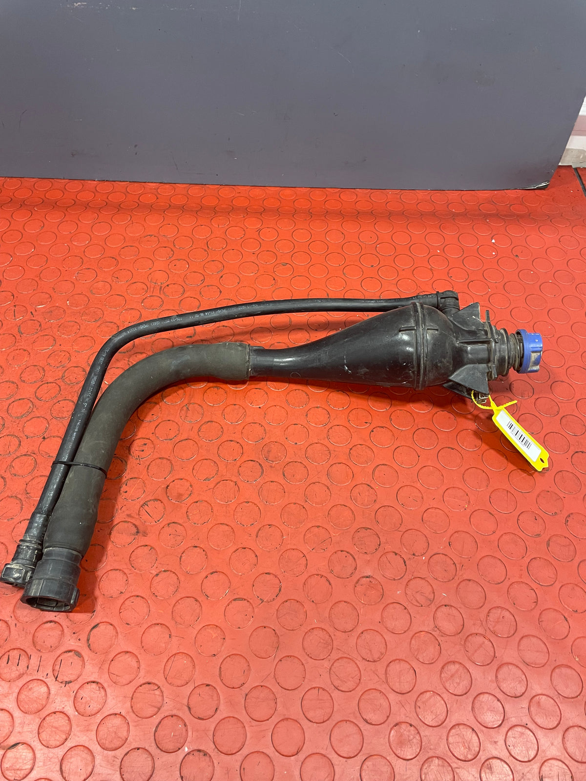 Citroen Dispatch/Vauxhall Vivaro/Peugeot Expert/Toyota Proace/Fiat Scudo ADBLUE TANK FILLER 2016-2024 P/N 9810969380