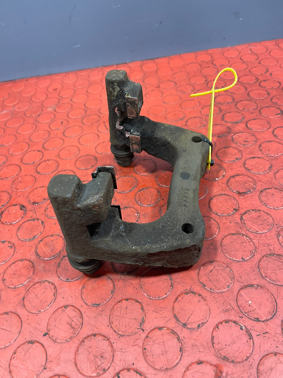 Citroen Berlingo/Peugeot Partner REAR BRAKE CALIPER CARRIER K9 2018-2024 P/N HZTCT021A