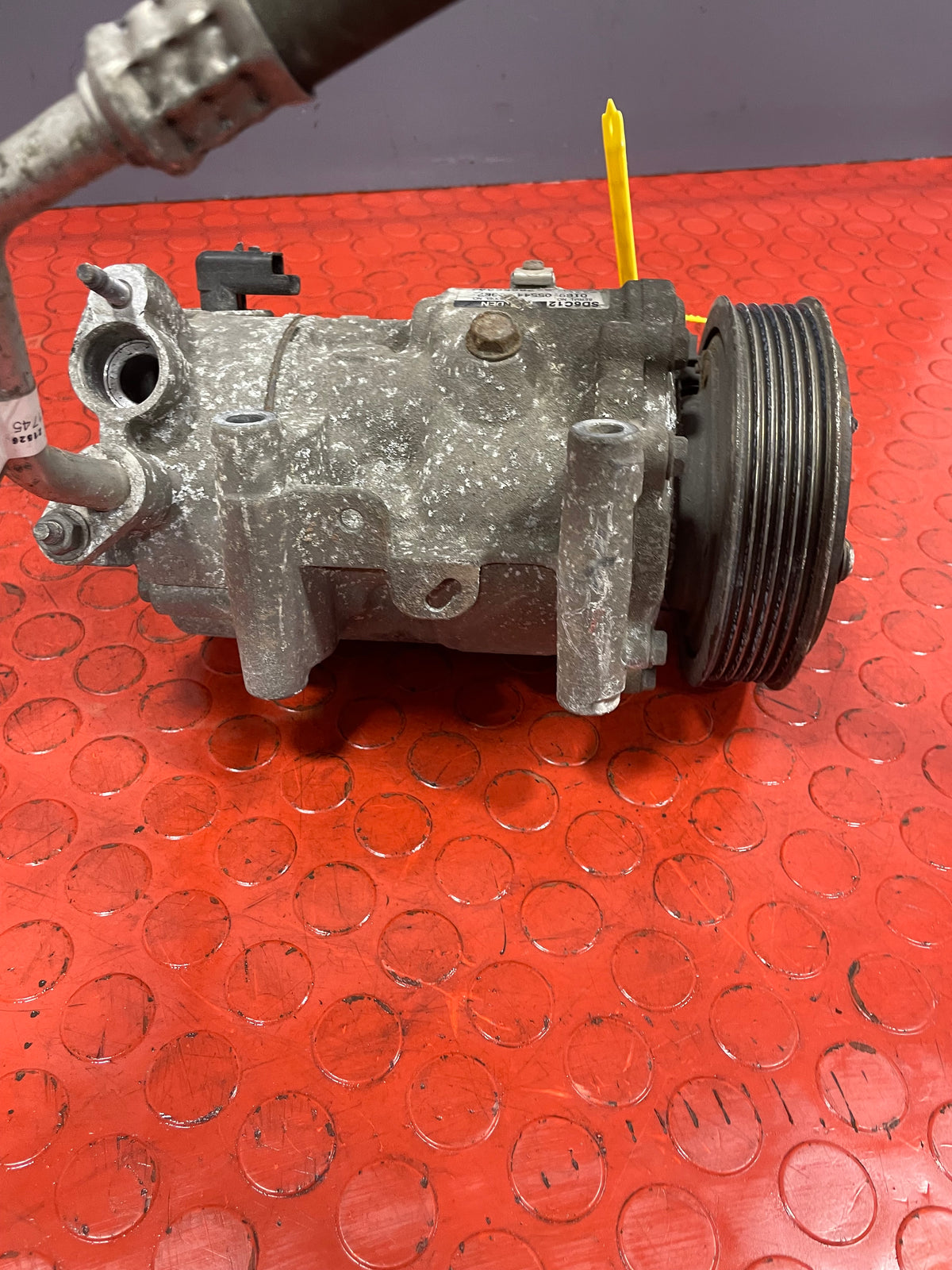 Citroen Berlingo/Peugeot Partner AIR CONDITIONING PUMP W/ HOSE (2Pin) 2011-2018 P/N 9678656080