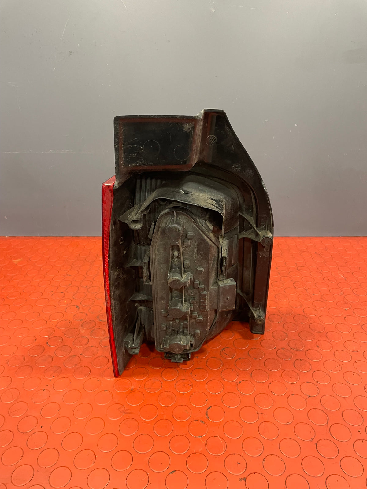 Volkswagen Transporter T5 DRIVER SIDE REAR TAIL LIGHT 2009-2015 P/N 7H0945258A