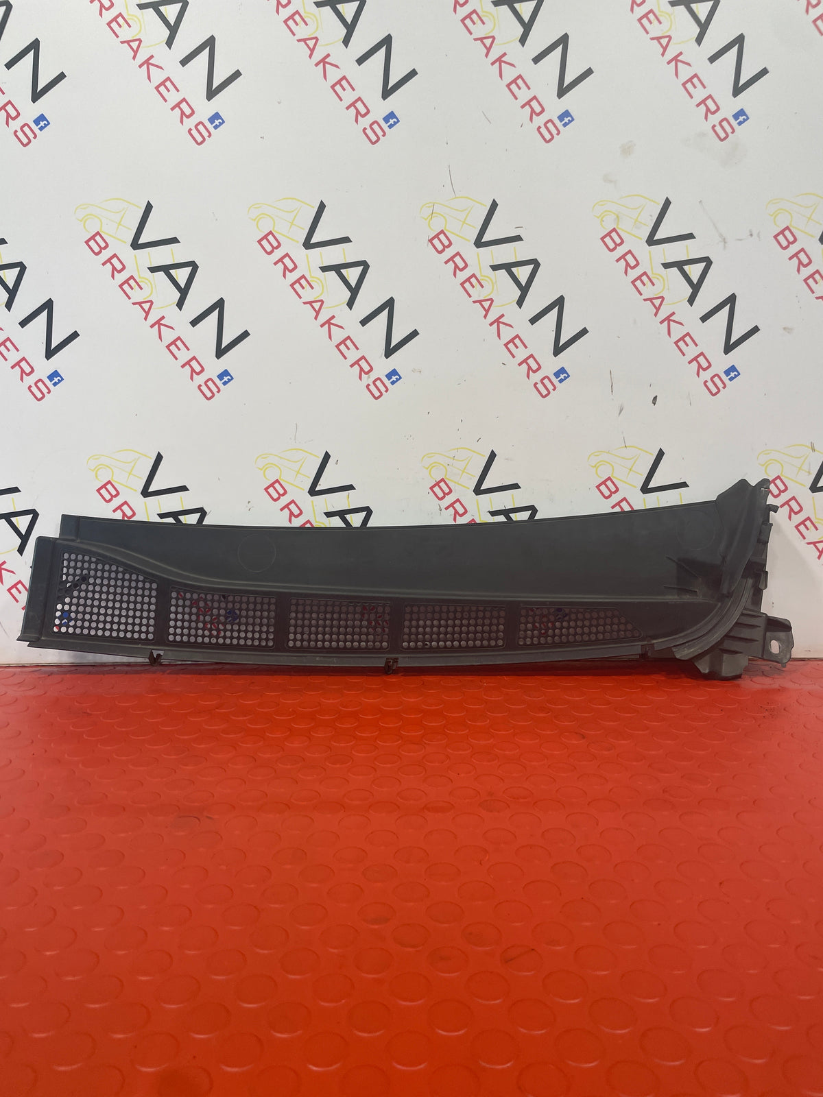 Citroen Dispatch/Peugeot Expert/Vauxhall Vivaro/Toyota Proace/Fiat Scudo WINDSCREEN SCUTTLE PANEL 2016-2025 P/N 9808467277DAG