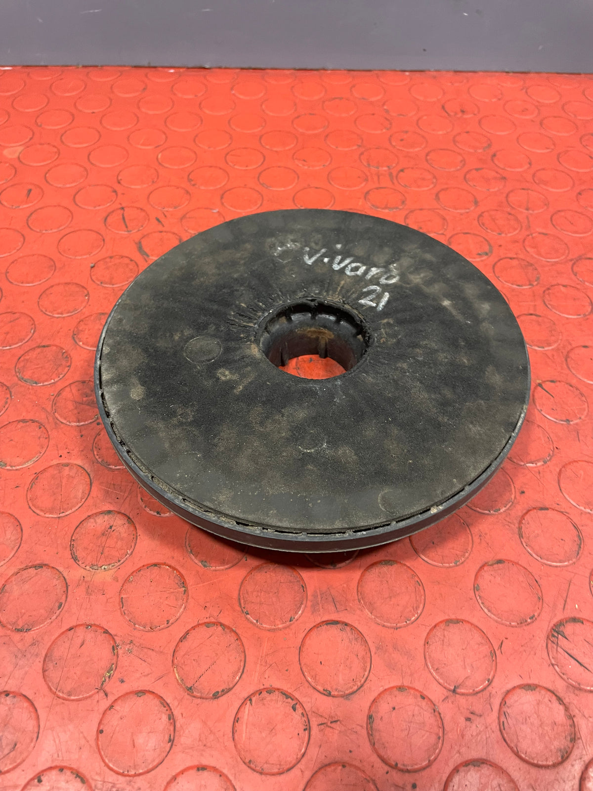 Citroen Dispatch/Peugeot Partner REAR UPPER COIL SPRING CUP 2016-2024 P/N SU001A6653