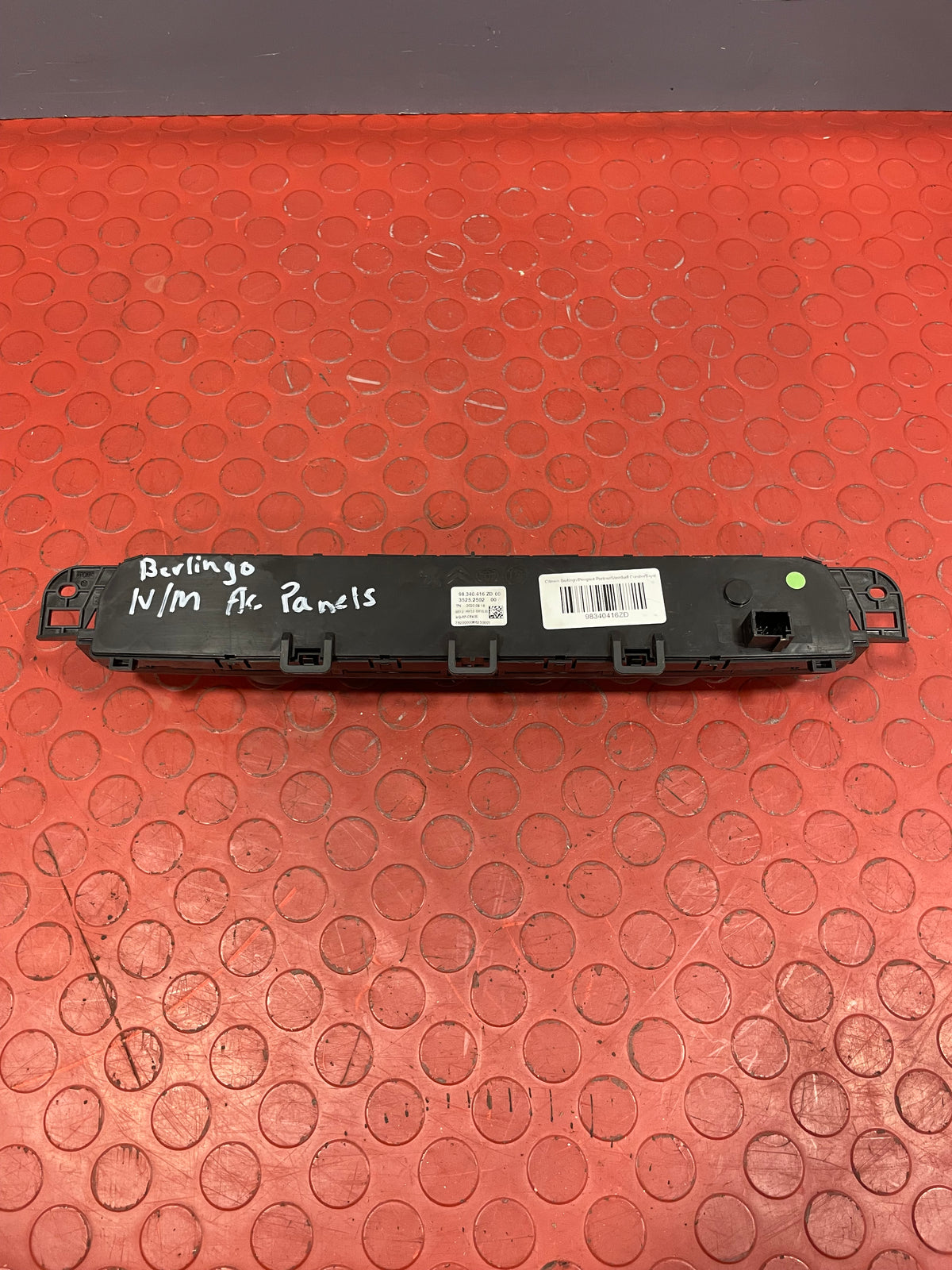 Citroen Berlingo/Peugeot Partner/Vauxhall Combo/Toyota Proace City HEATER CONTROL UNIT WITH AIR CONDITIONING 2019-2024 P/N 98340416ZD