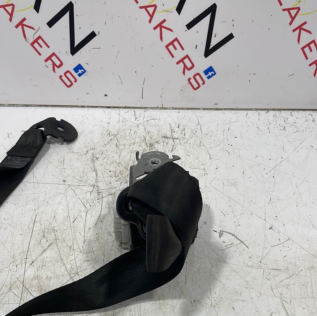 Renault Trafic/Vauxhall Vivaro PASSENGER SIDE FRONT SEATBELT 1.6 2014-2017 P/N 868843513R / 34138930A