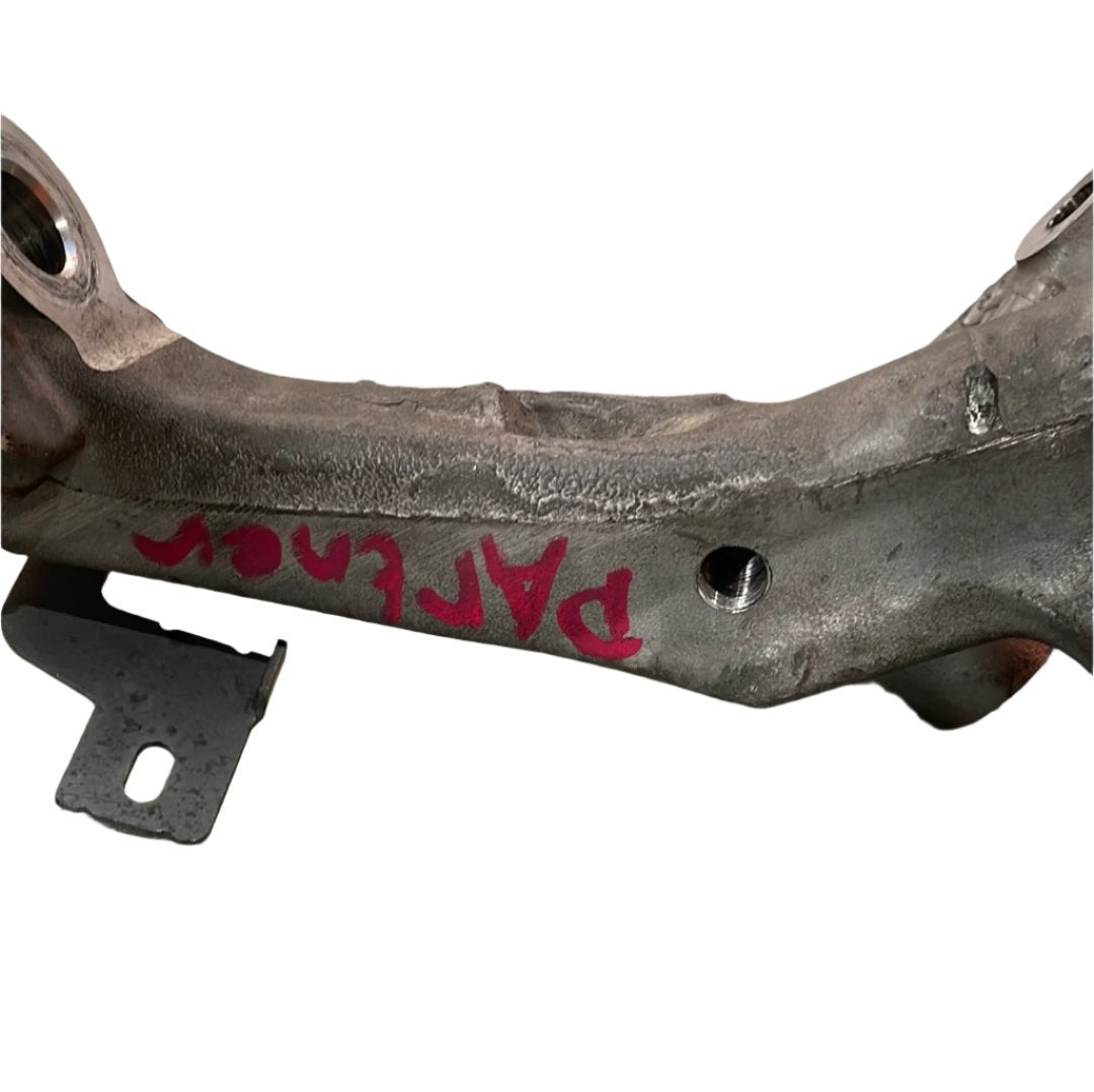 Citroen Berlingo/Peugeot Partner/Vauxhall Combo/Toyota Proace CIty FRONT SUB FRAME SUPPORT BRACKETS (PAIR) 1.5 2018-2025 P/N 967763018003