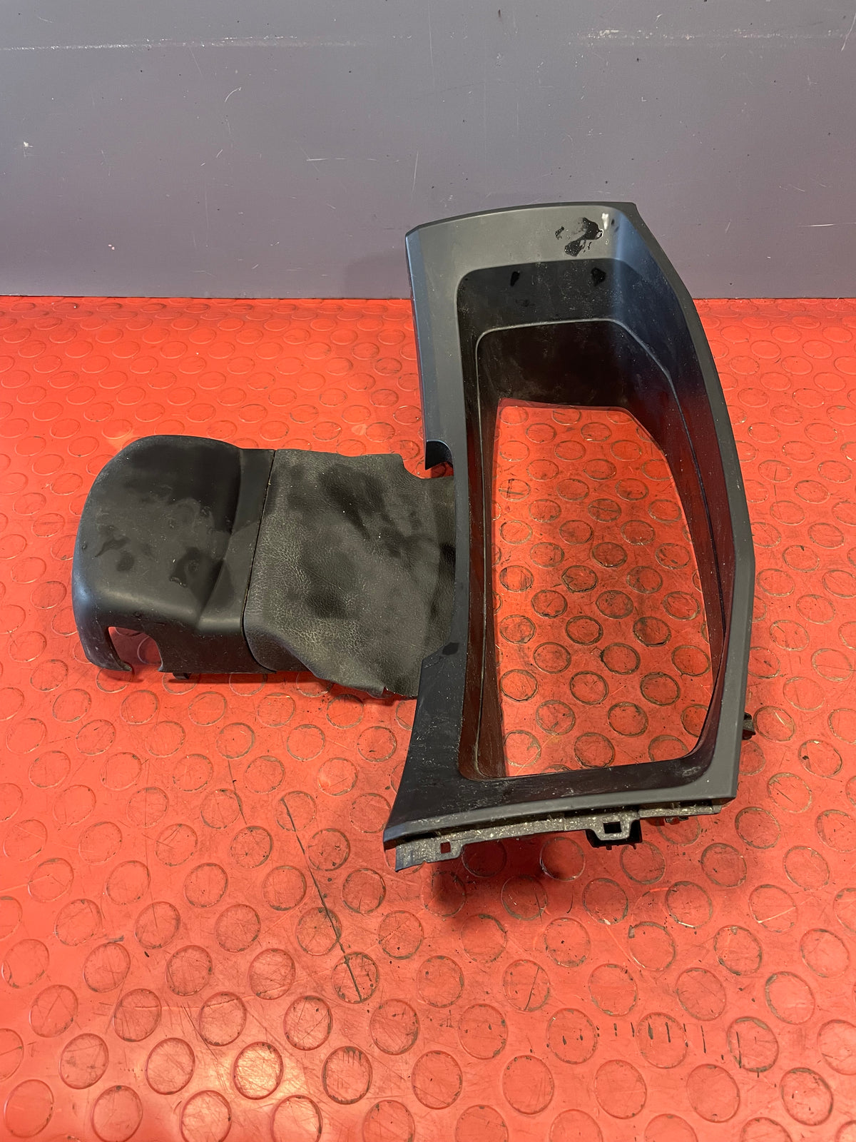 Volkswagen Transporter T6 INSTRUMENT CLUSTER SURROUND TRIM 2015-2019 P/N 7E2857054