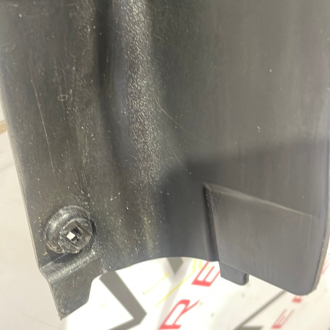 John Deere Gator SEAT COVER CONSOLE 2013 P/N M162788