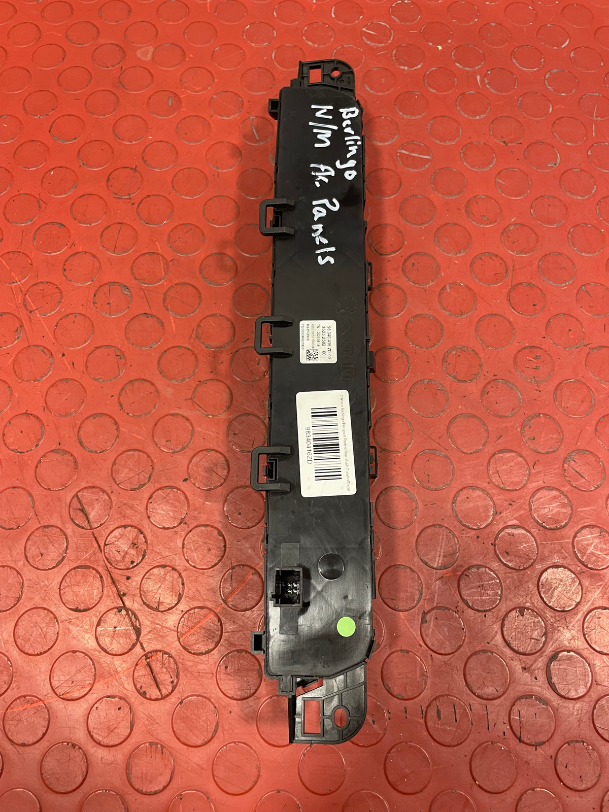 Citroen Berlingo/Peugeot Partner/Vauxhall Combo/Toyota Proace City HEATER CONTROL UNIT WITH AIR CONDITIONING 2019-2024 P/N 98340416ZD