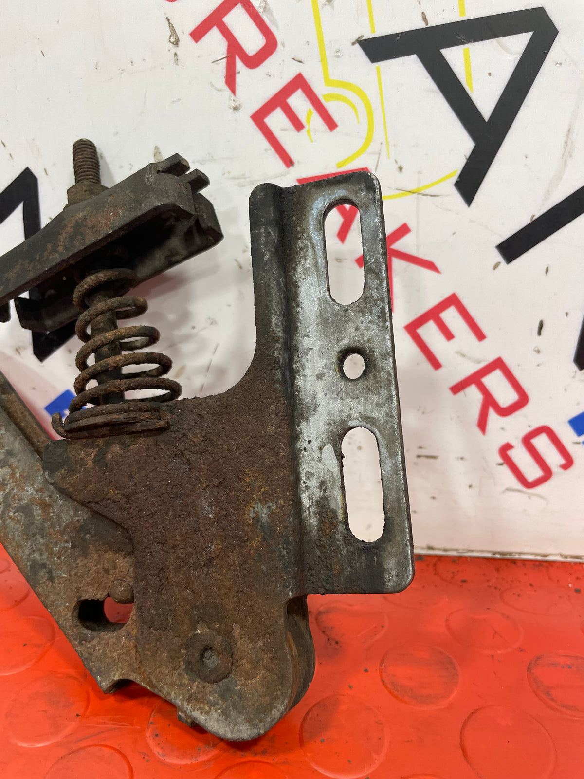 Volkswagen Crafter Mercedes Sprinter mk2 HANDBRAKE MECHANISM W906 2014 P/N A9064200238