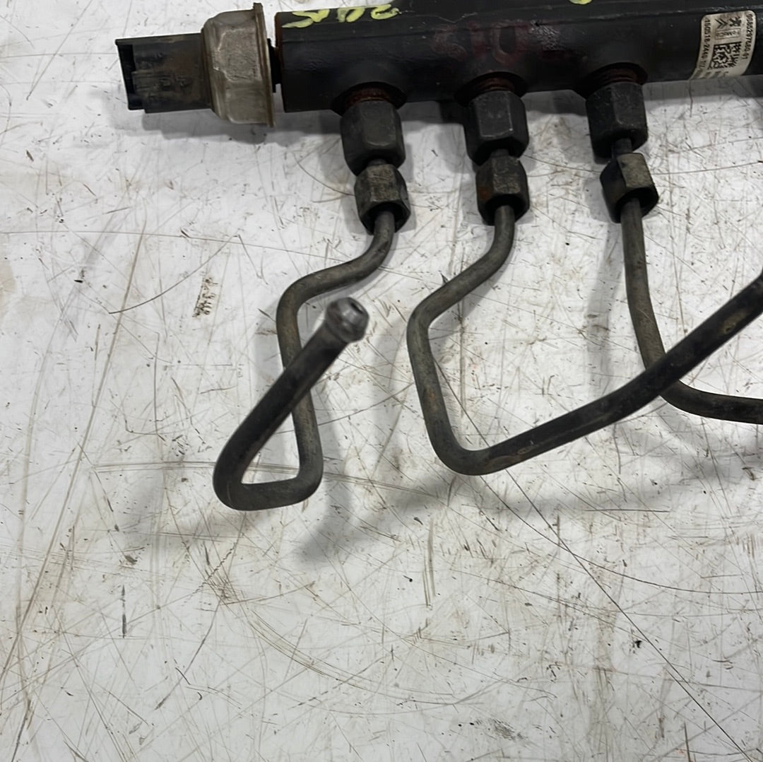 Peugeot Expert/Citroen Dispatch 1.6hdi FUEL RAIL AND PIPES 2007-2016 P/N 9685297580-01