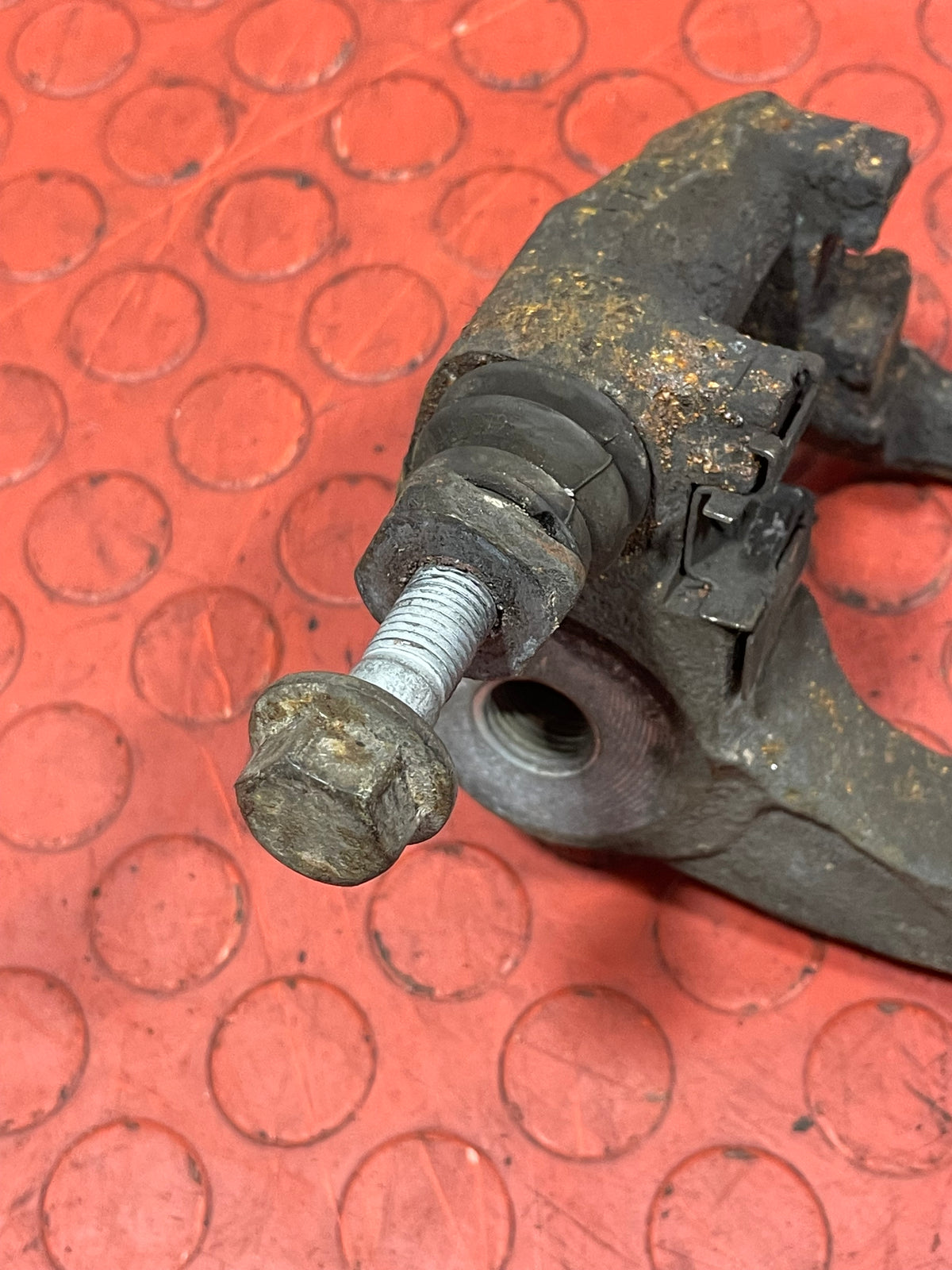 Volkswagen Crafter/Mercedes Sprinter FRONT BRAKE CALIPER CARRIER 2006-2016 P/N 2E0609139B